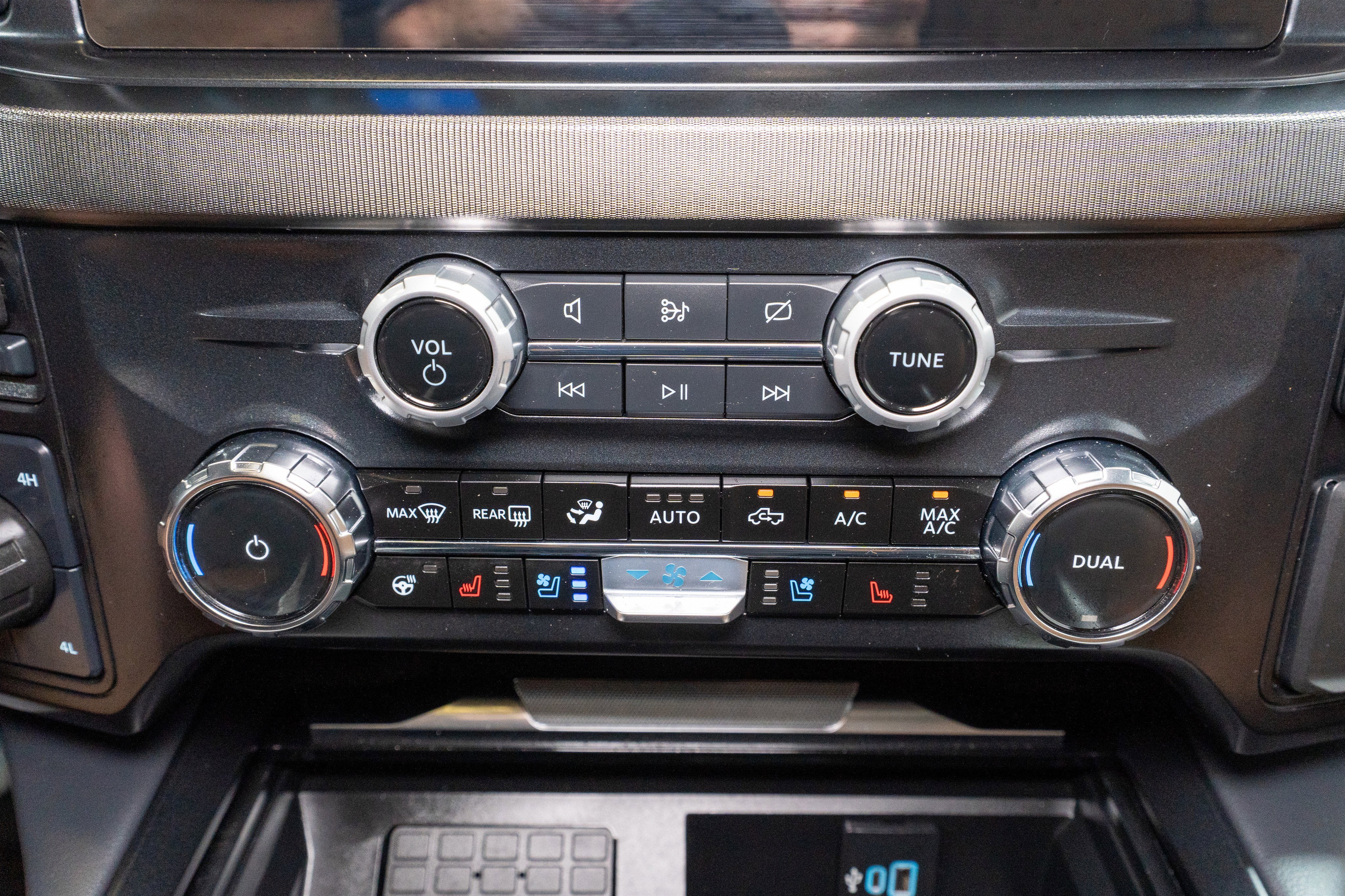 2024 Ford Super Duty F-350 SRW Platinum