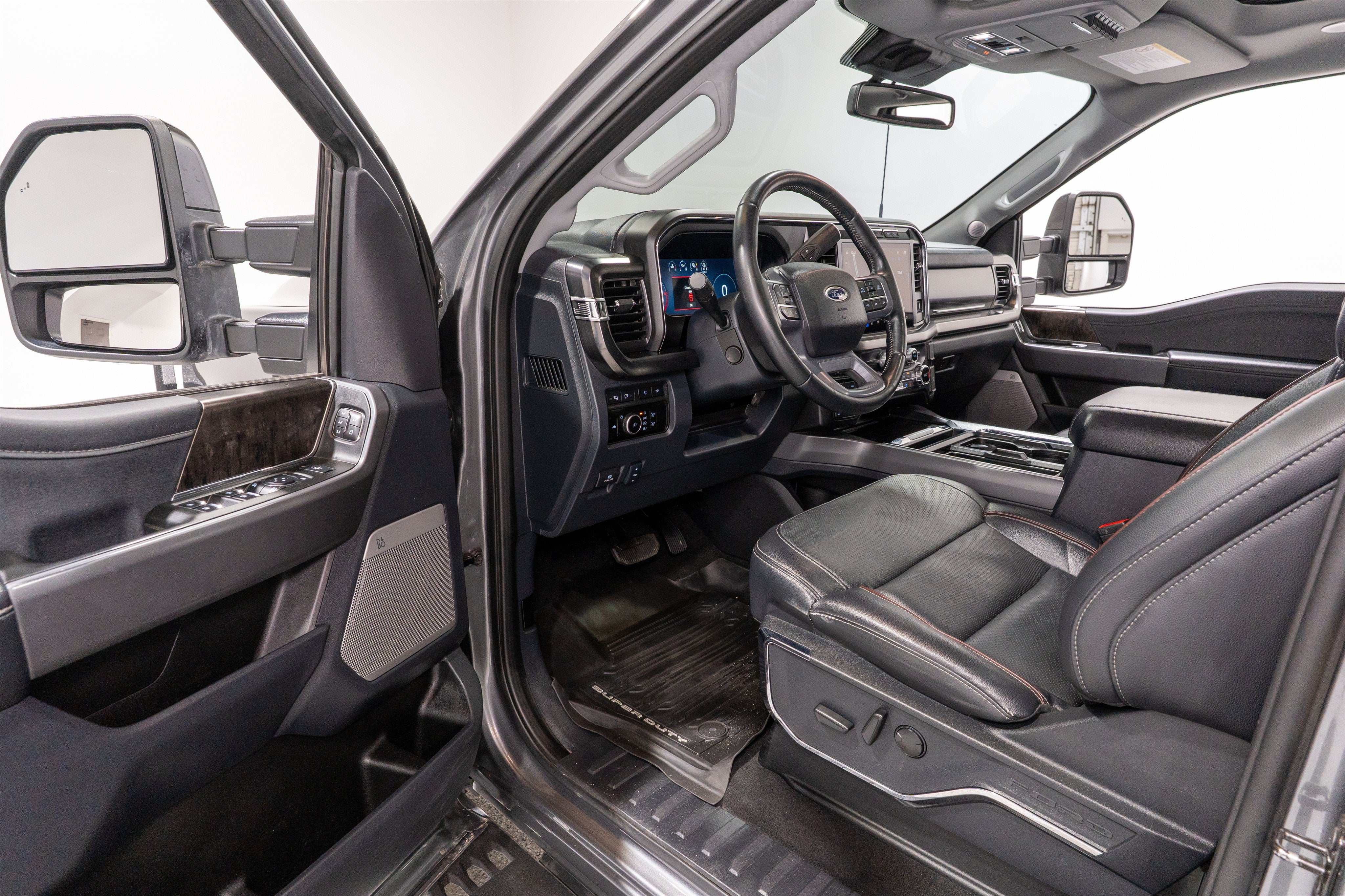 2024 Ford Super Duty F-350 SRW LARIAT