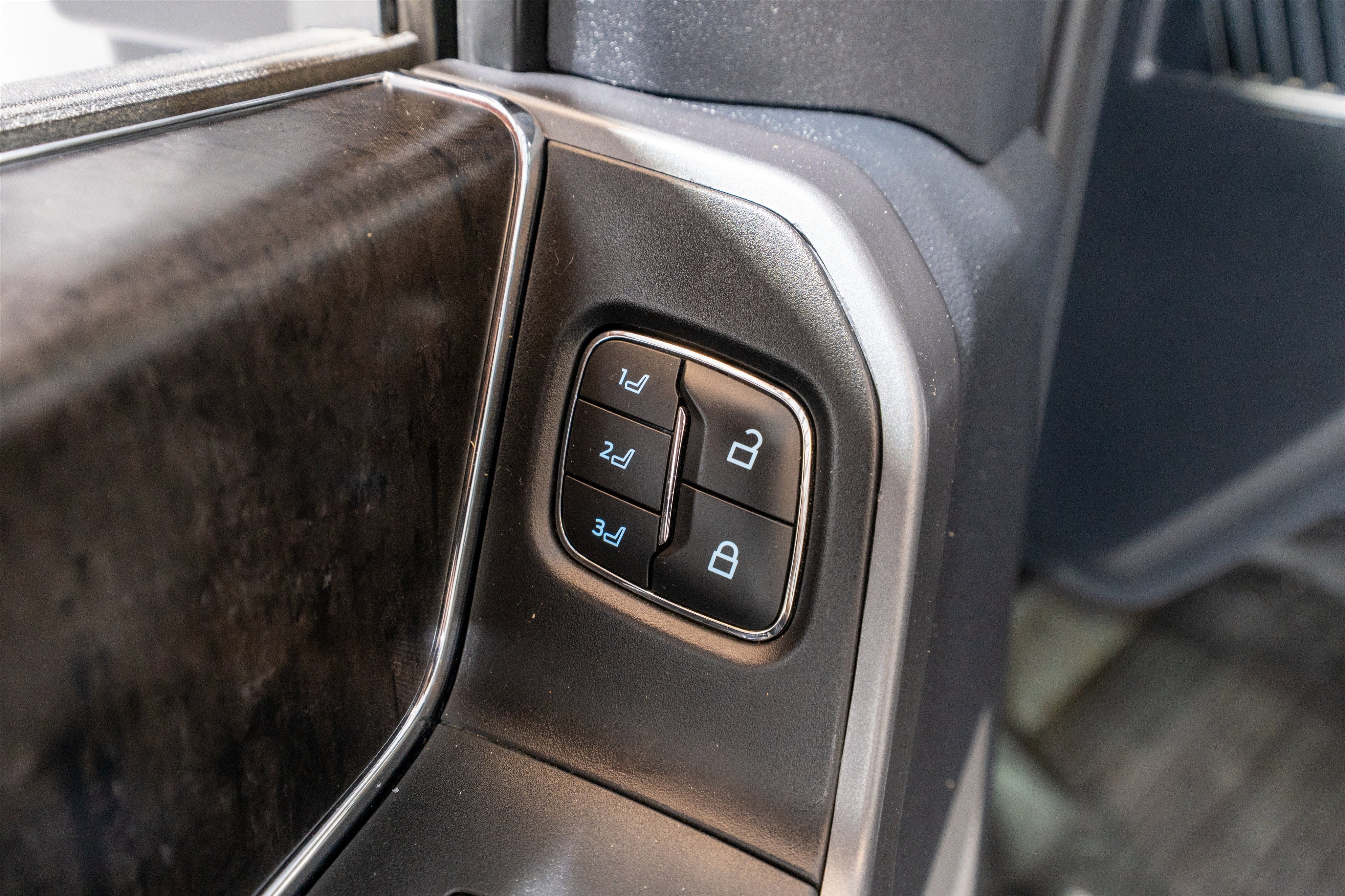 2024 Ford Super Duty F-350 SRW LARIAT