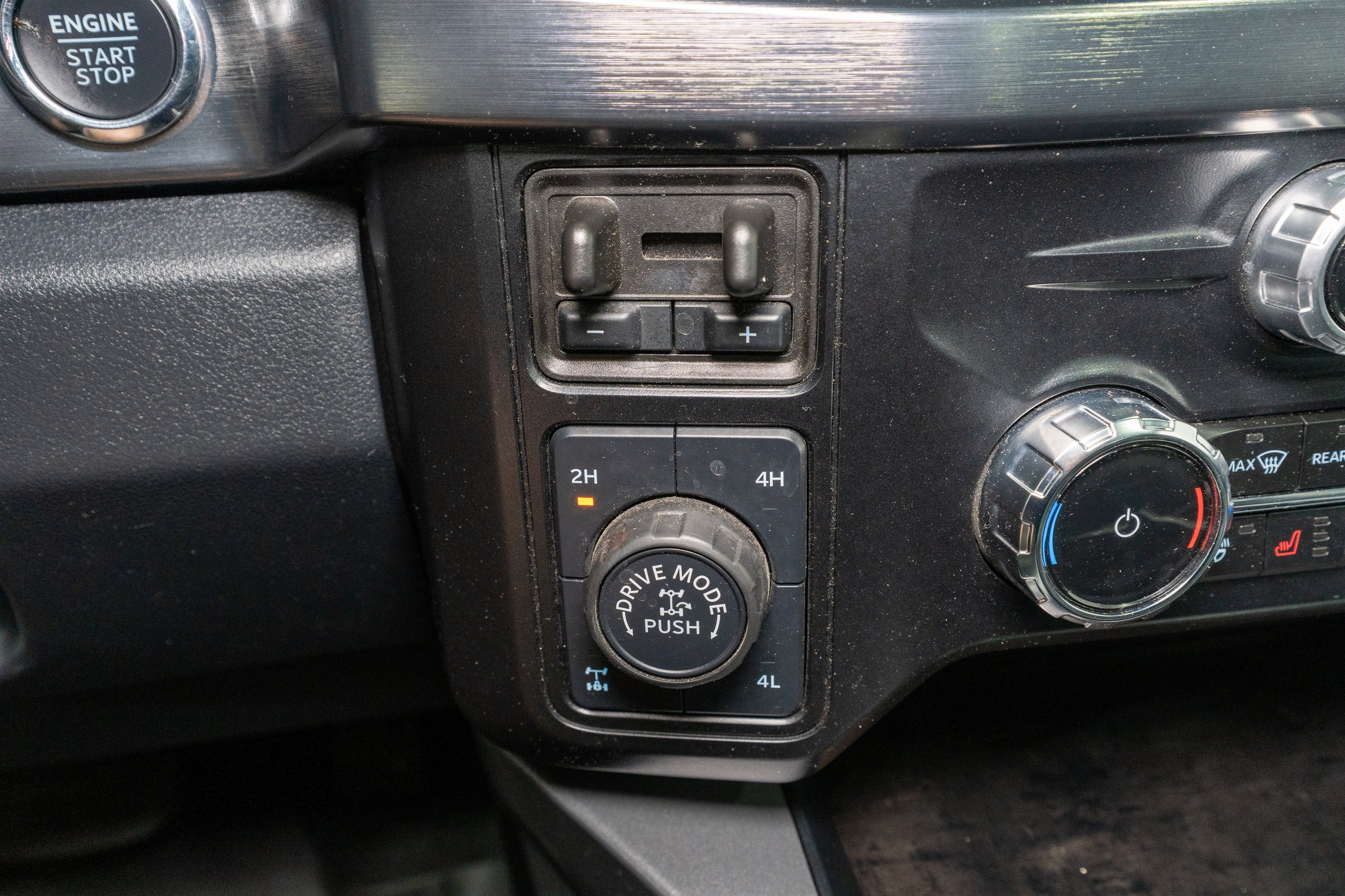 2024 Ford Super Duty F-350 SRW LARIAT