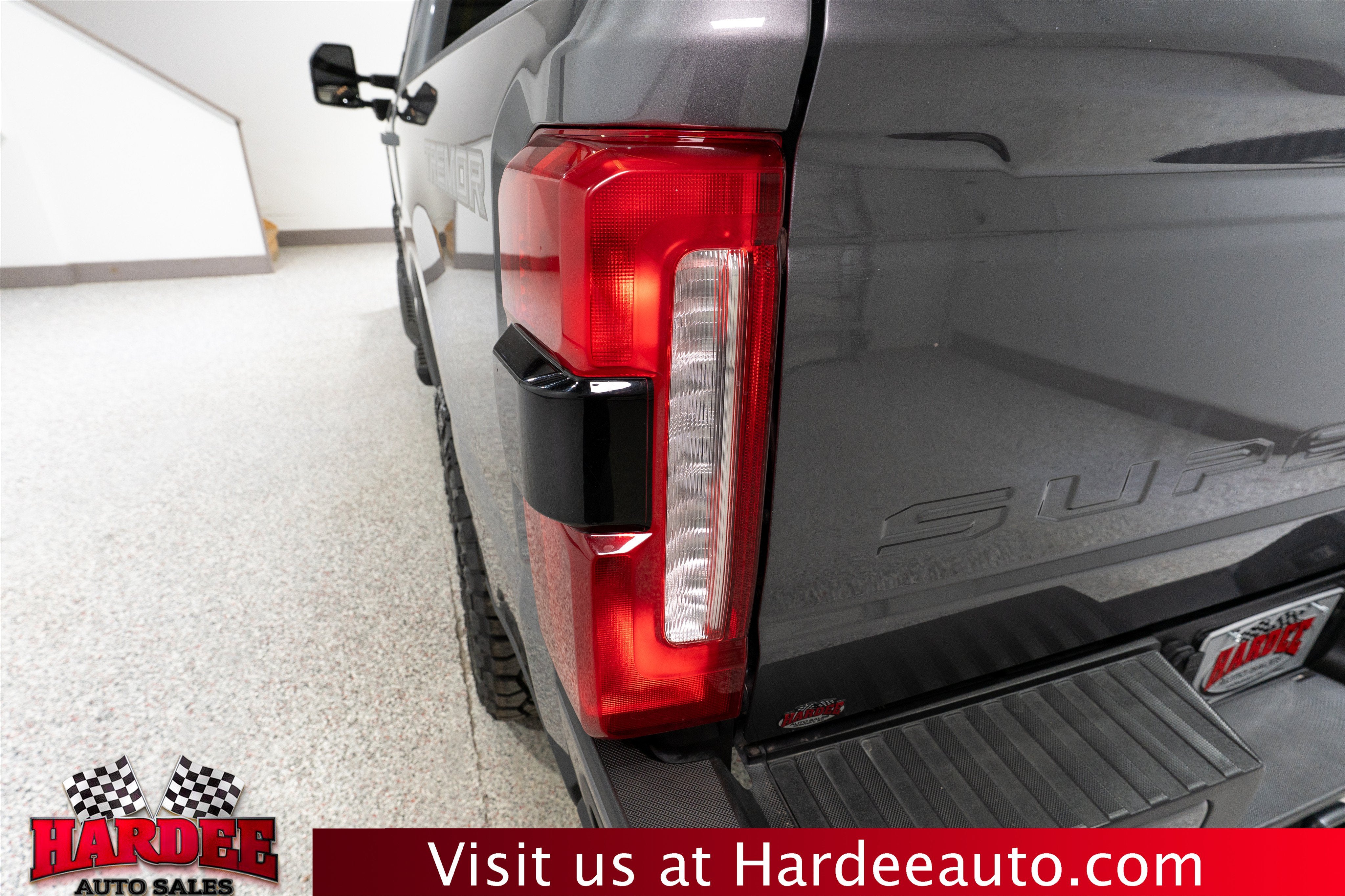 2024 Ford Super Duty F-350 SRW LARIAT