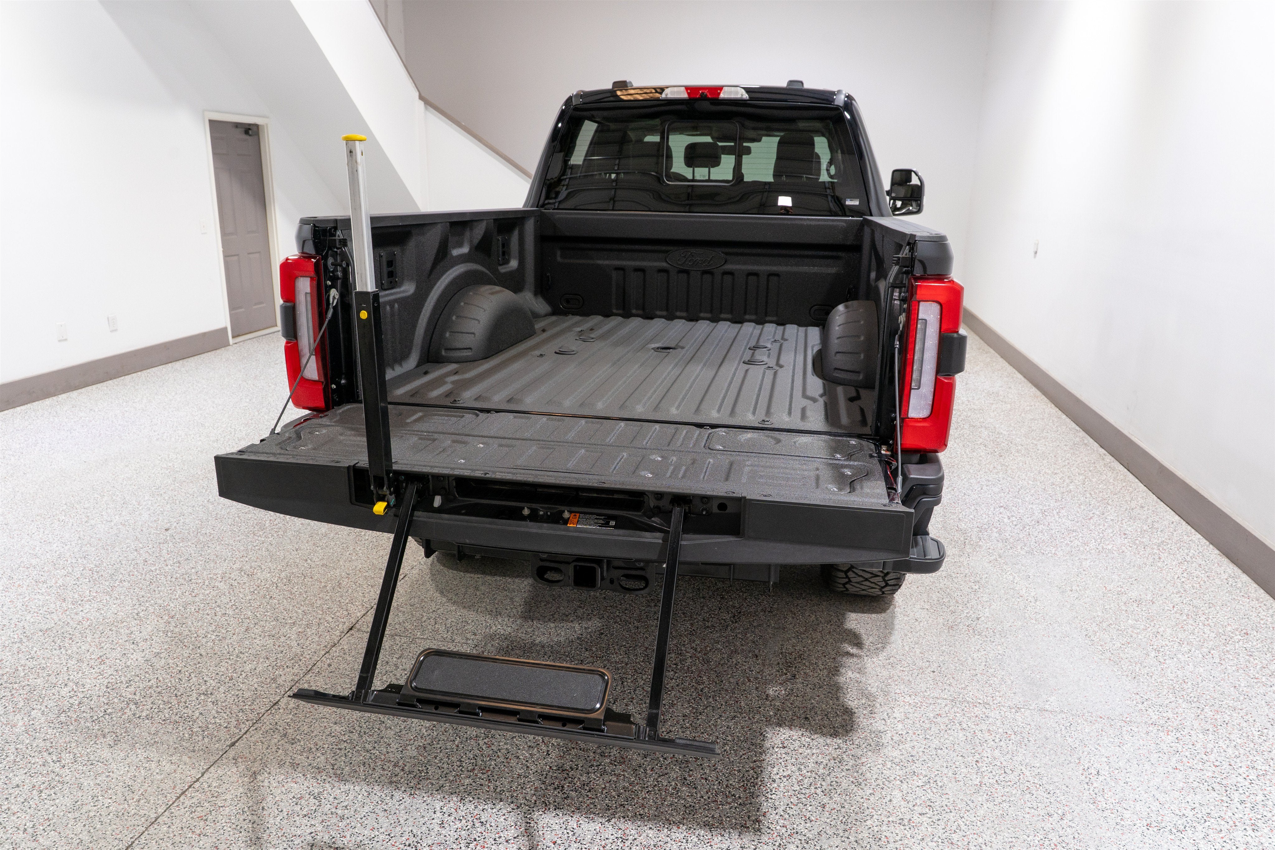 2026 Ford Super Duty F-350 SRW Platinum