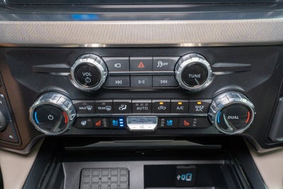 2026 Ford Super Duty F-350 SRW Platinum