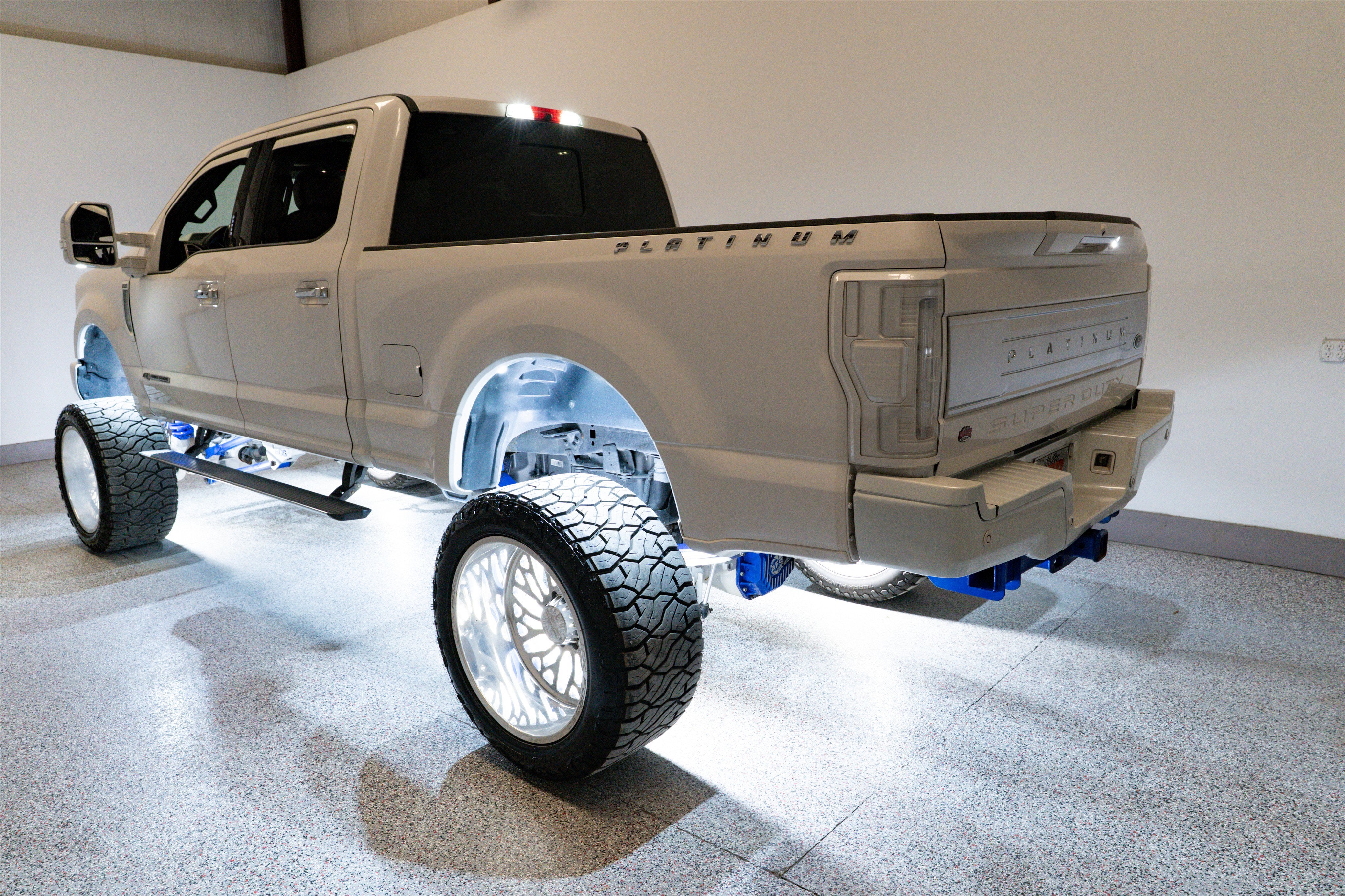 2017 Ford Super Duty F-350 SRW Platinum