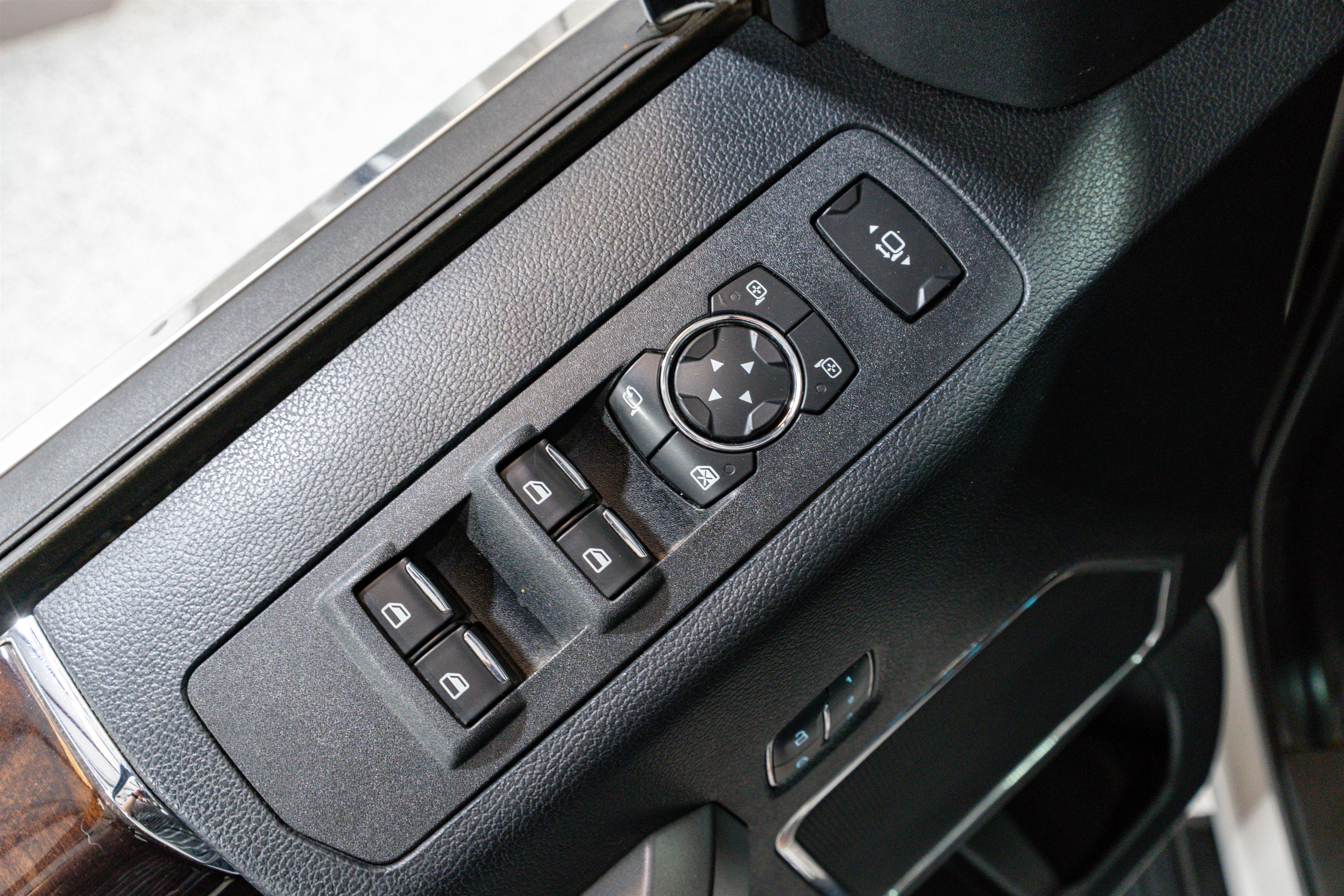 2017 Ford Super Duty F-350 SRW Platinum