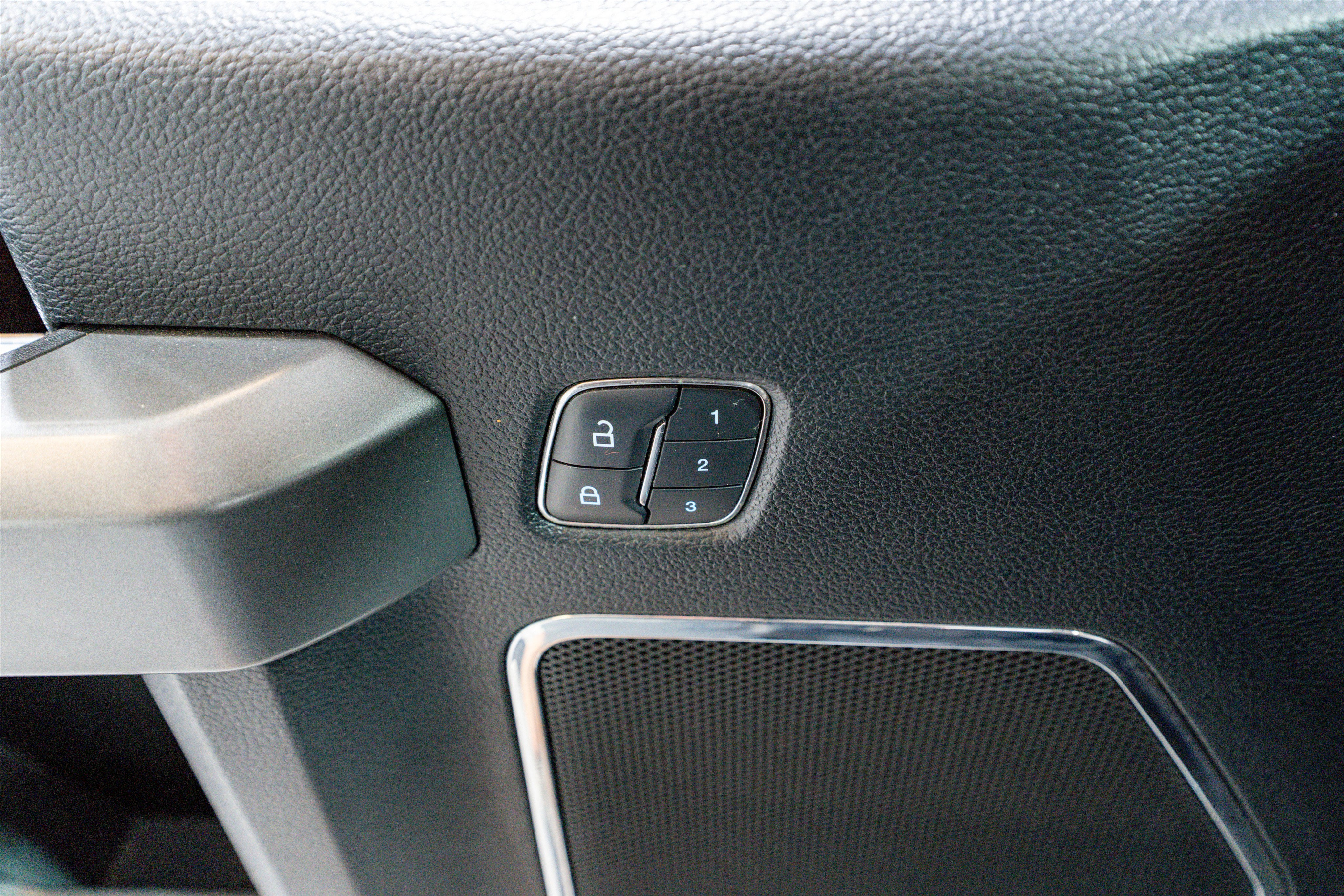 2017 Ford Super Duty F-350 SRW Platinum