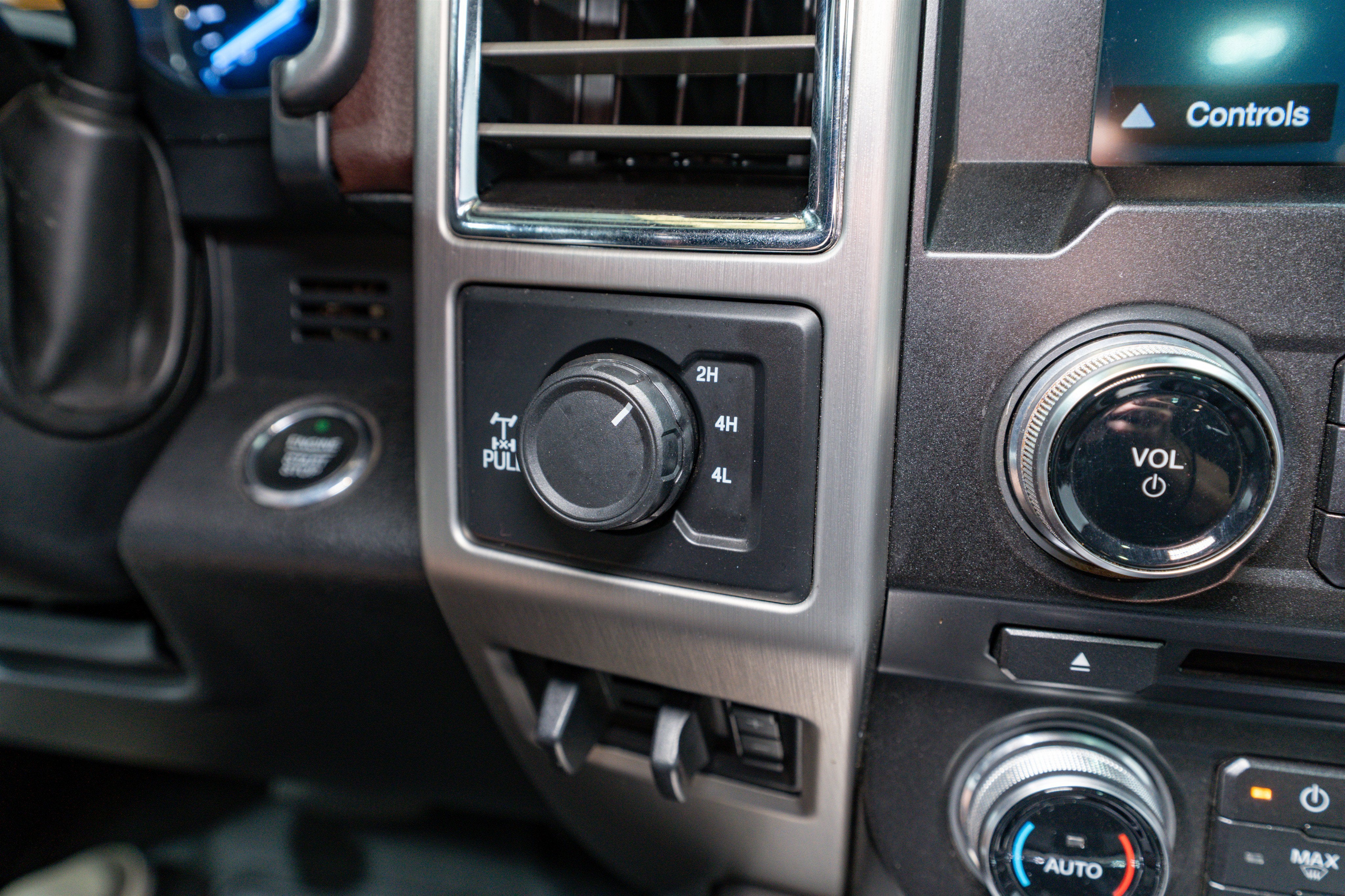 2017 Ford Super Duty F-350 SRW Platinum