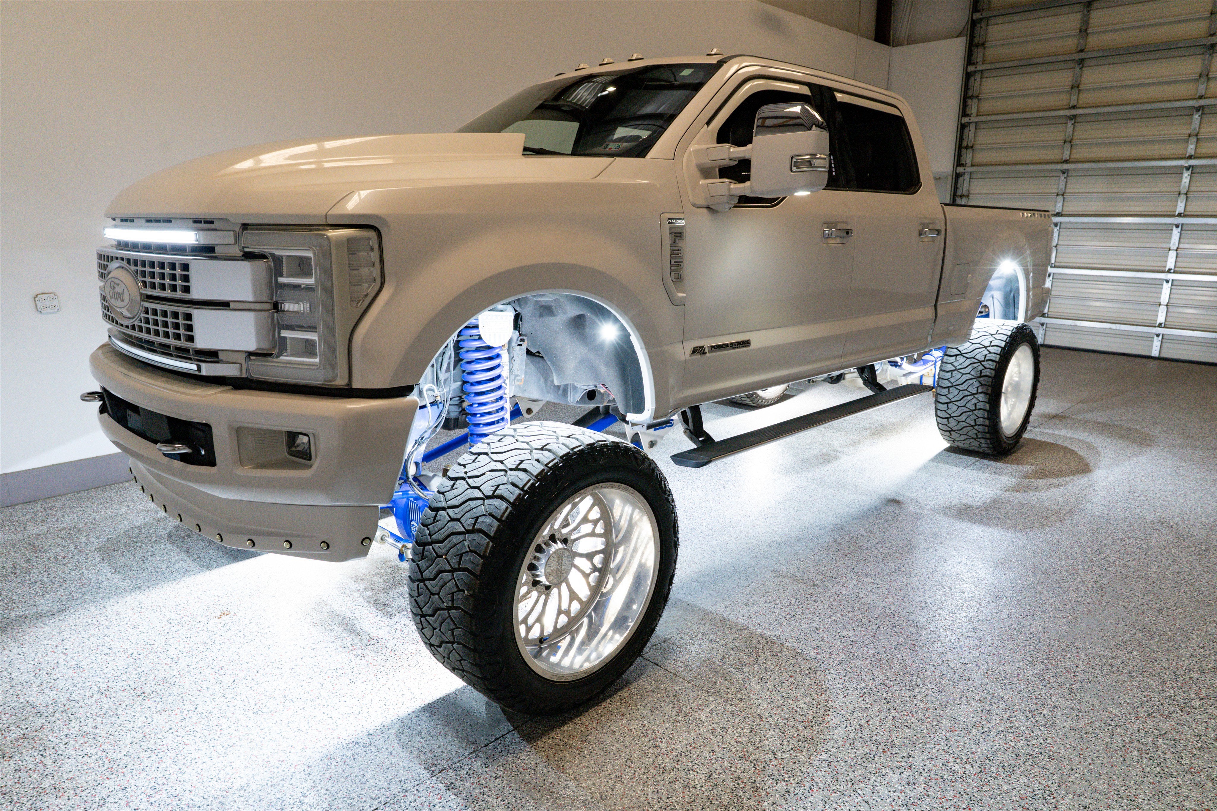 2017 Ford Super Duty F-350 SRW Platinum