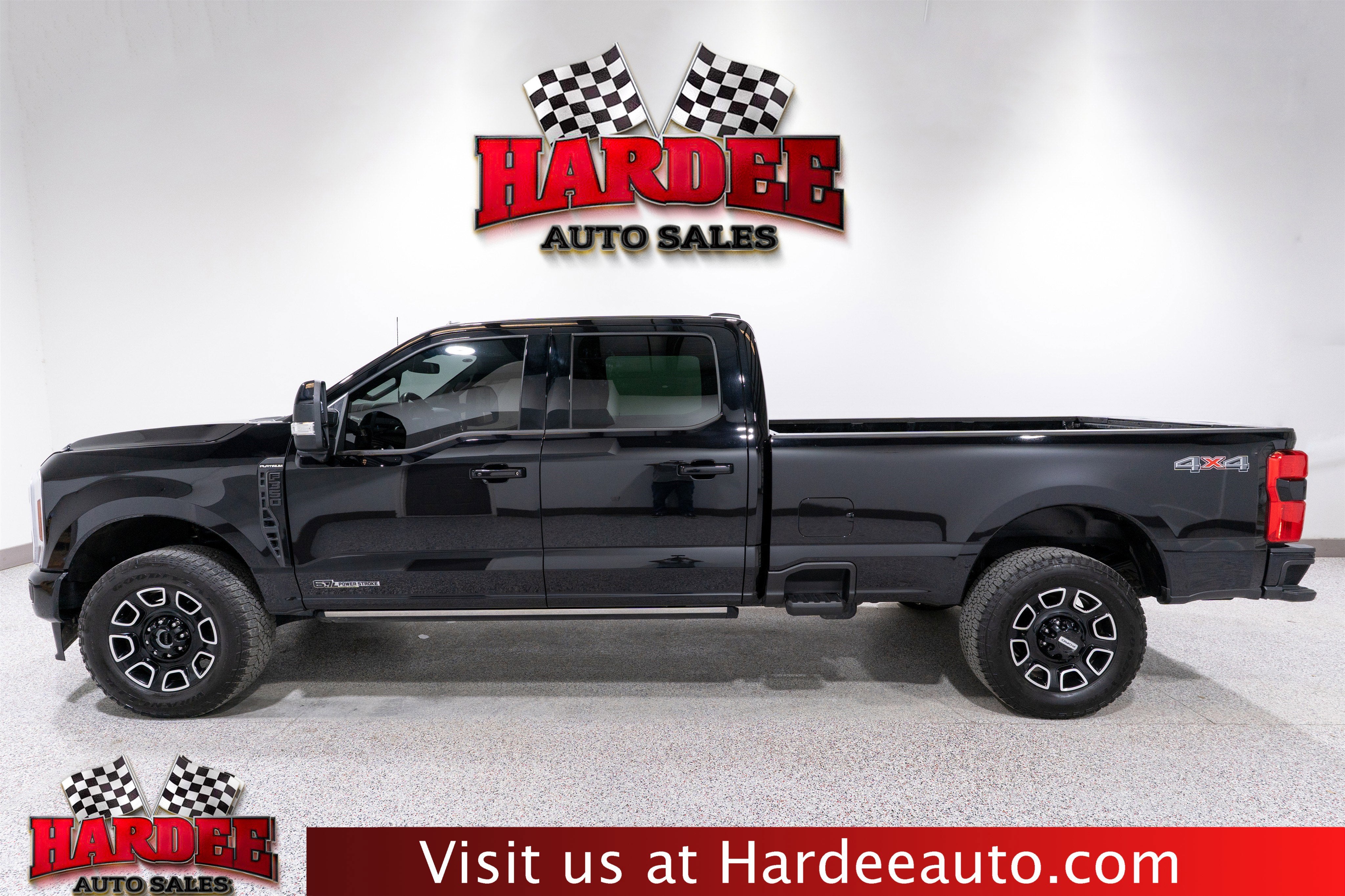 2025 Ford Super Duty F-350 SRW Platinum