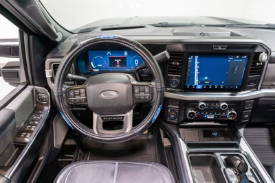 2025 Ford Super Duty F-350 SRW Platinum