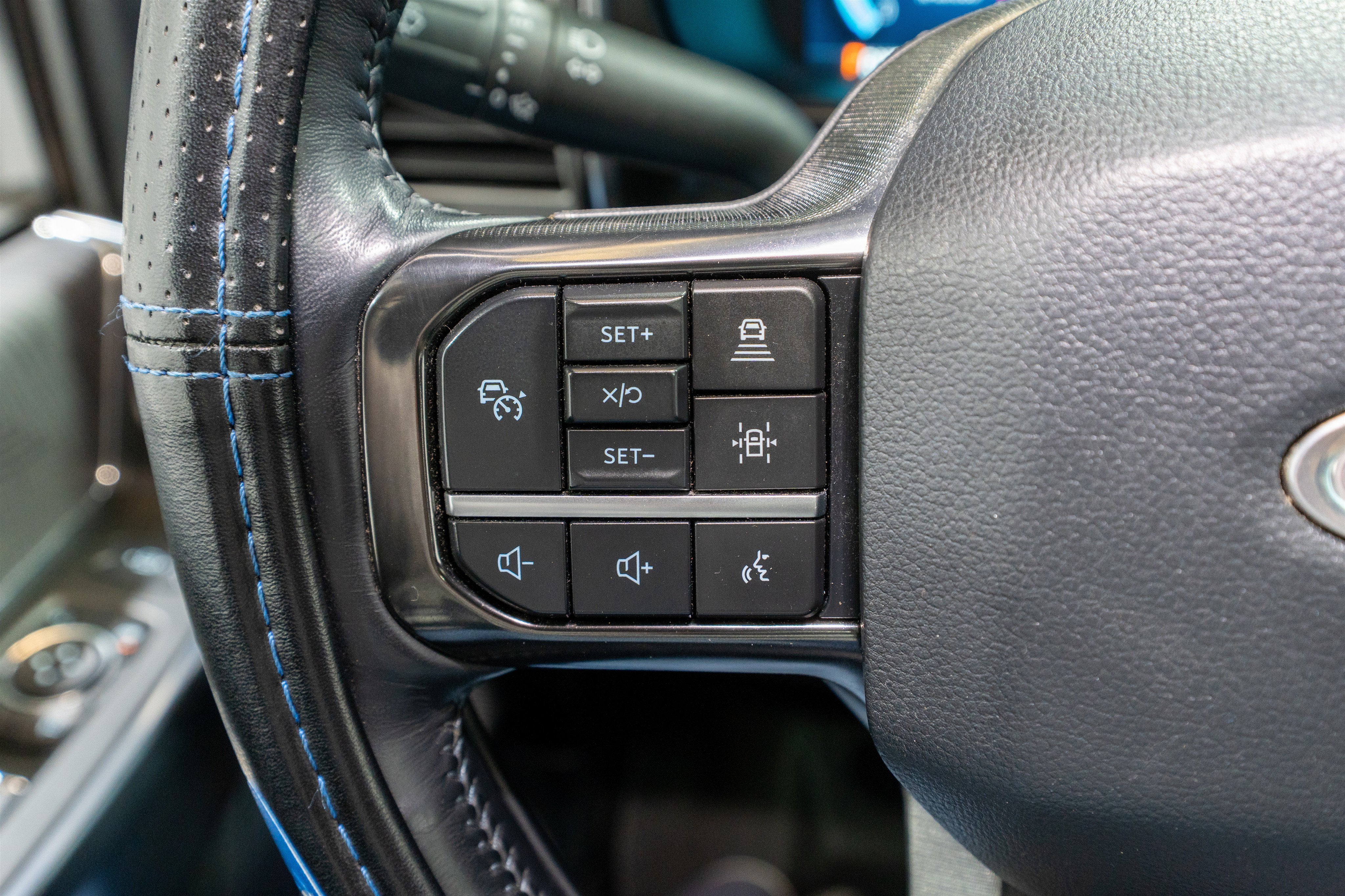 2025 Ford Super Duty F-350 SRW Platinum