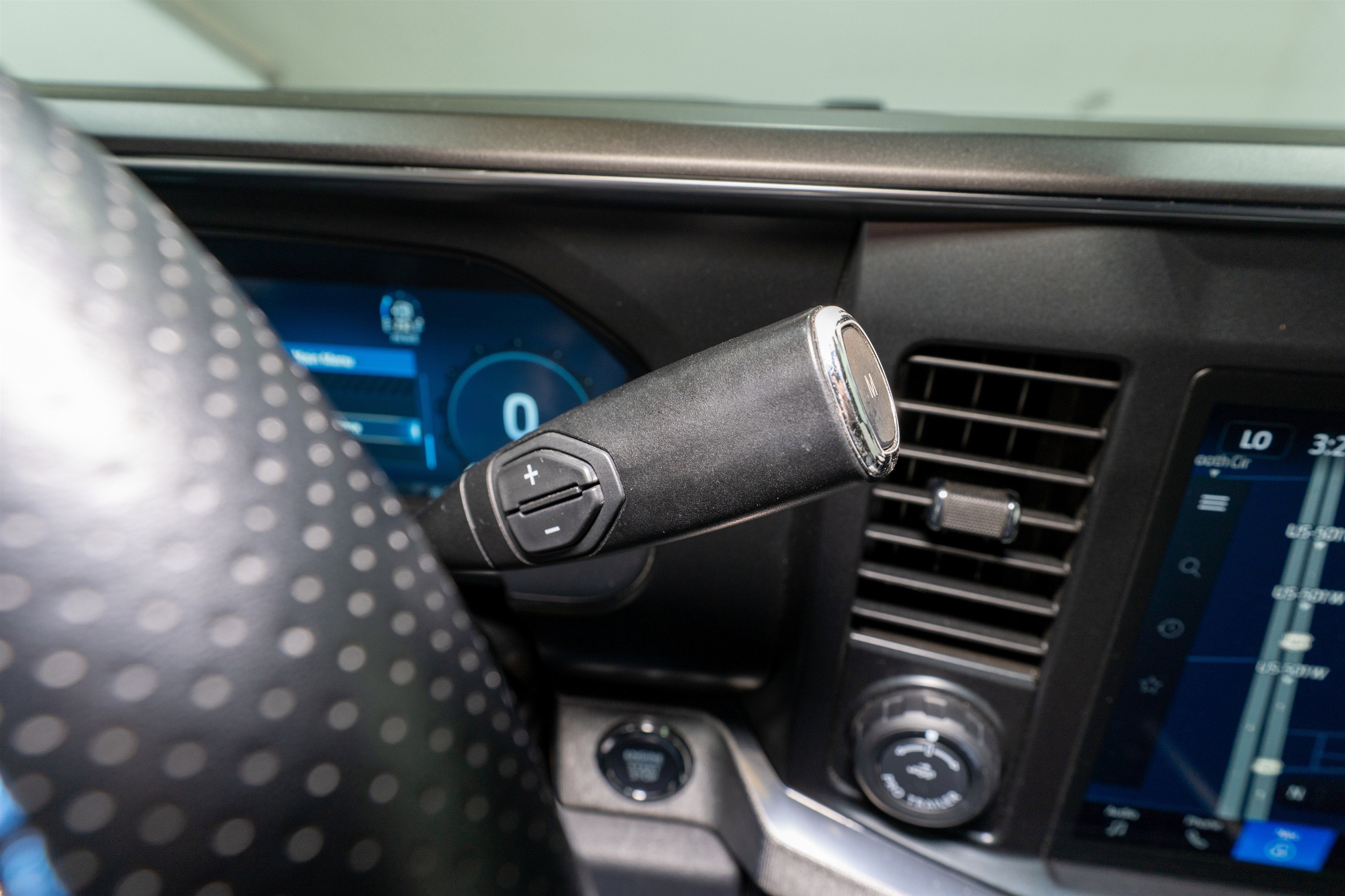 2025 Ford Super Duty F-350 SRW Platinum