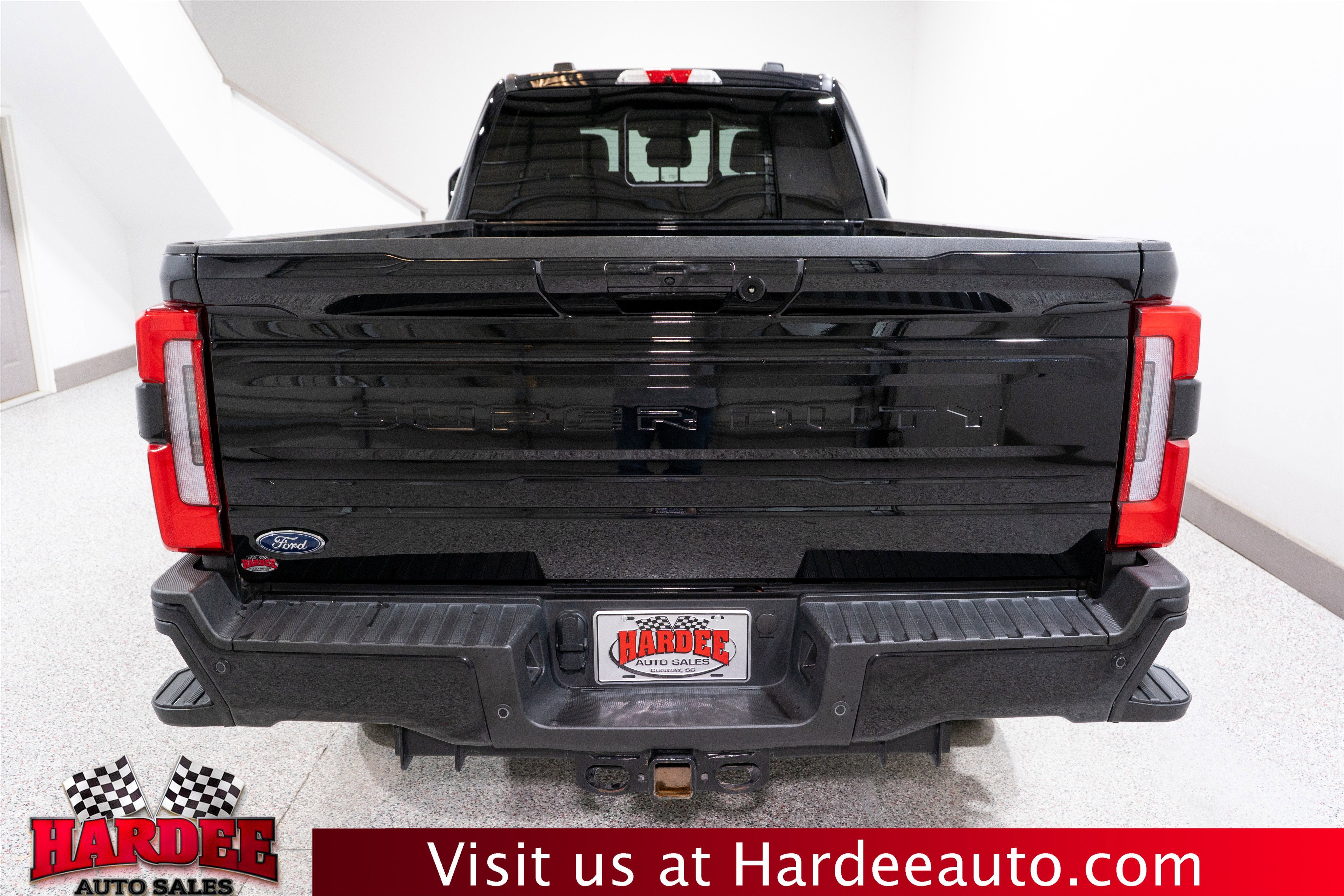 2025 Ford Super Duty F-350 SRW Platinum