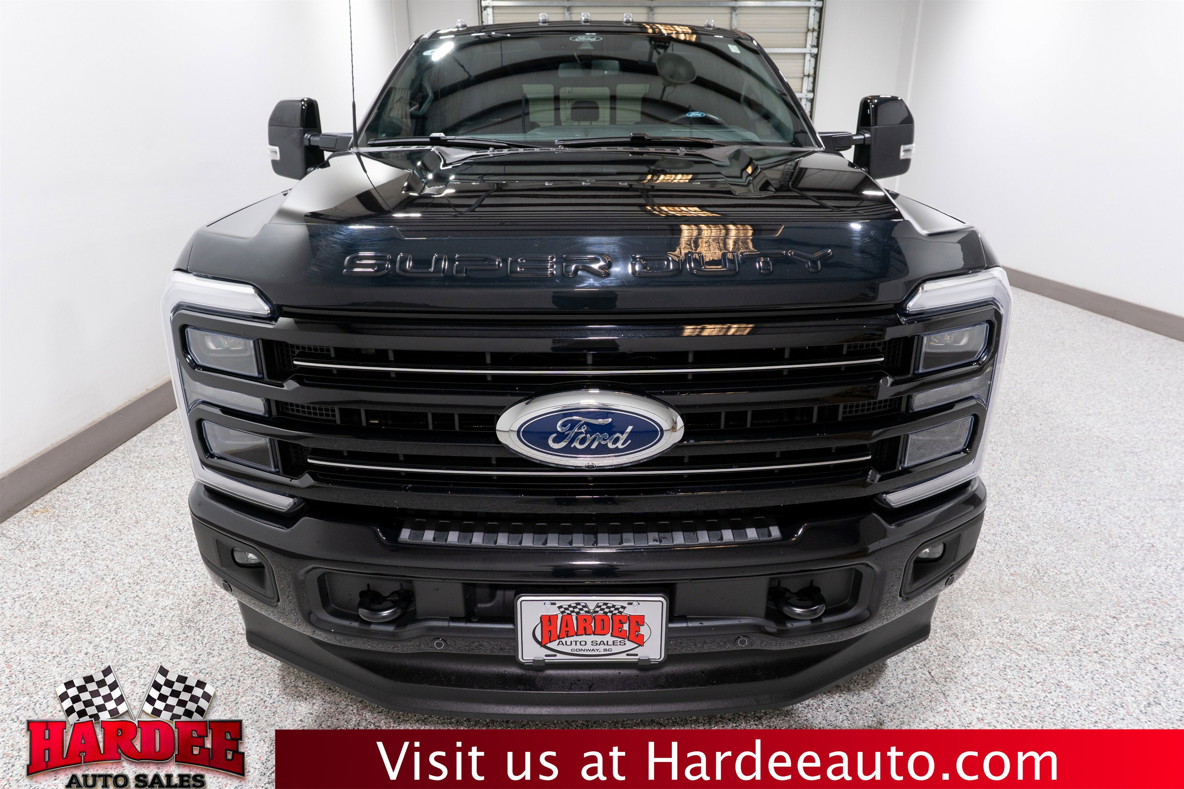 2025 Ford Super Duty F-350 SRW Platinum