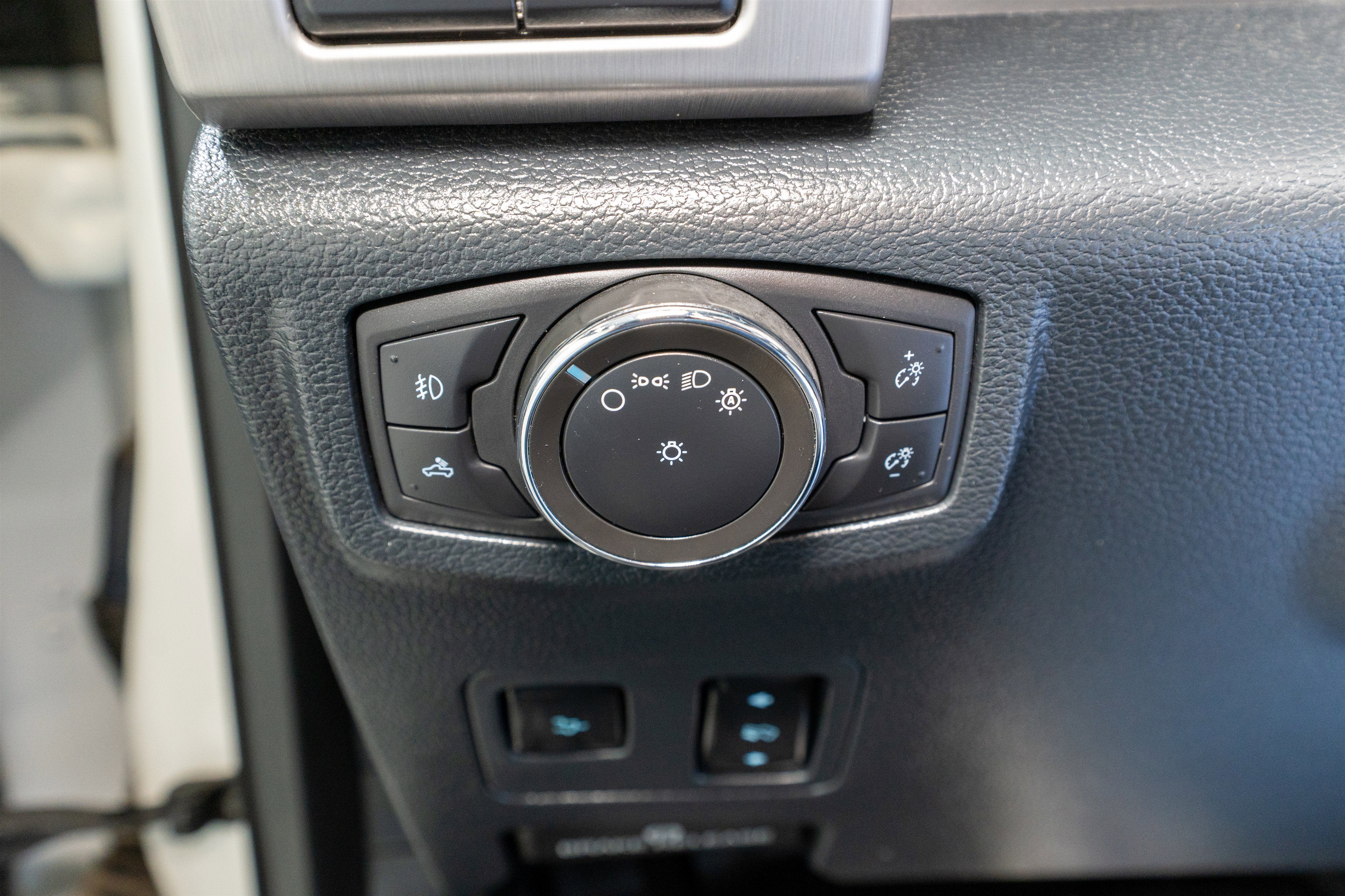 2022 Ford Super Duty F-350 SRW Platinum