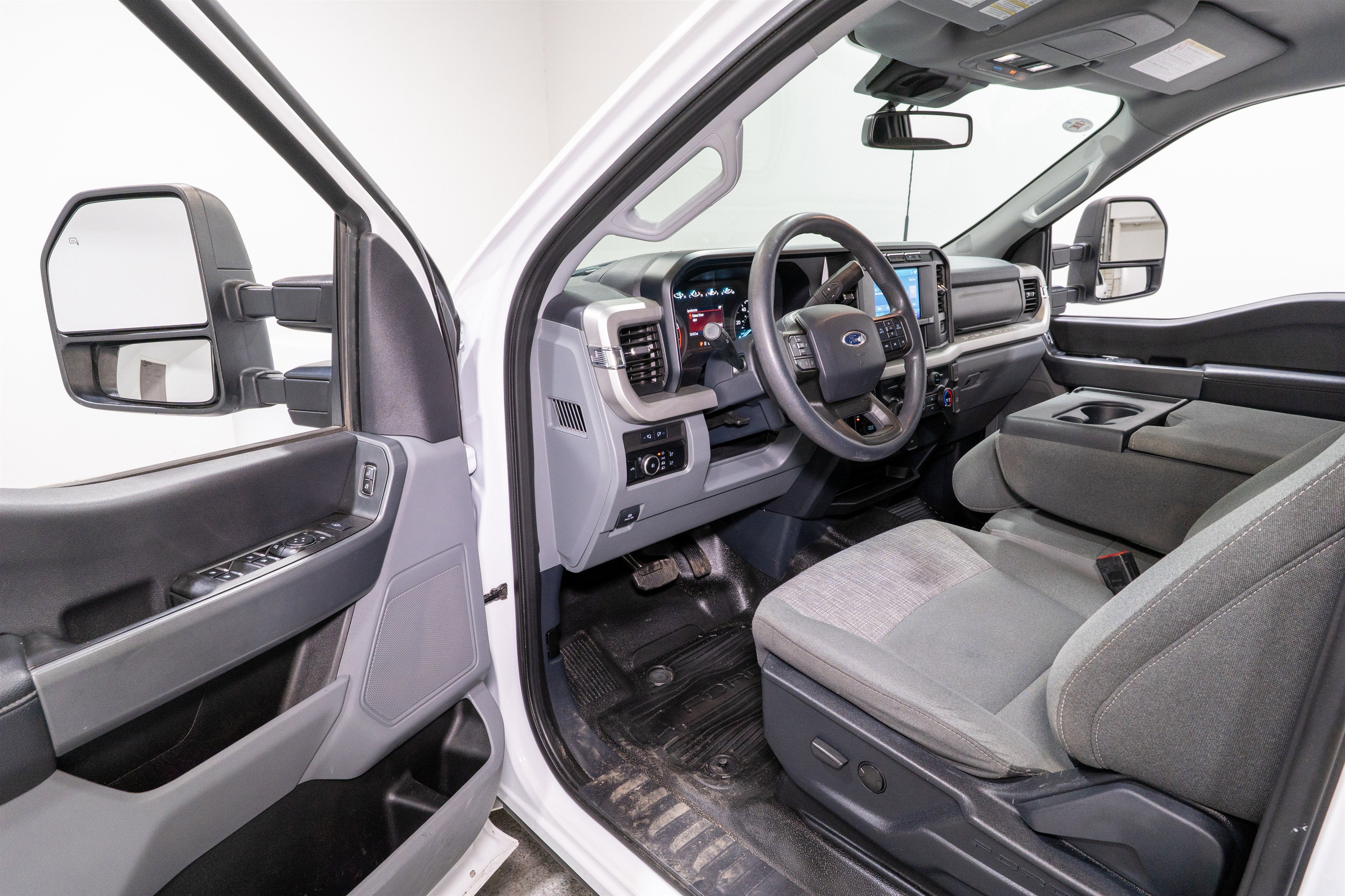 2023 Ford Super Duty F-350 SRW XLT