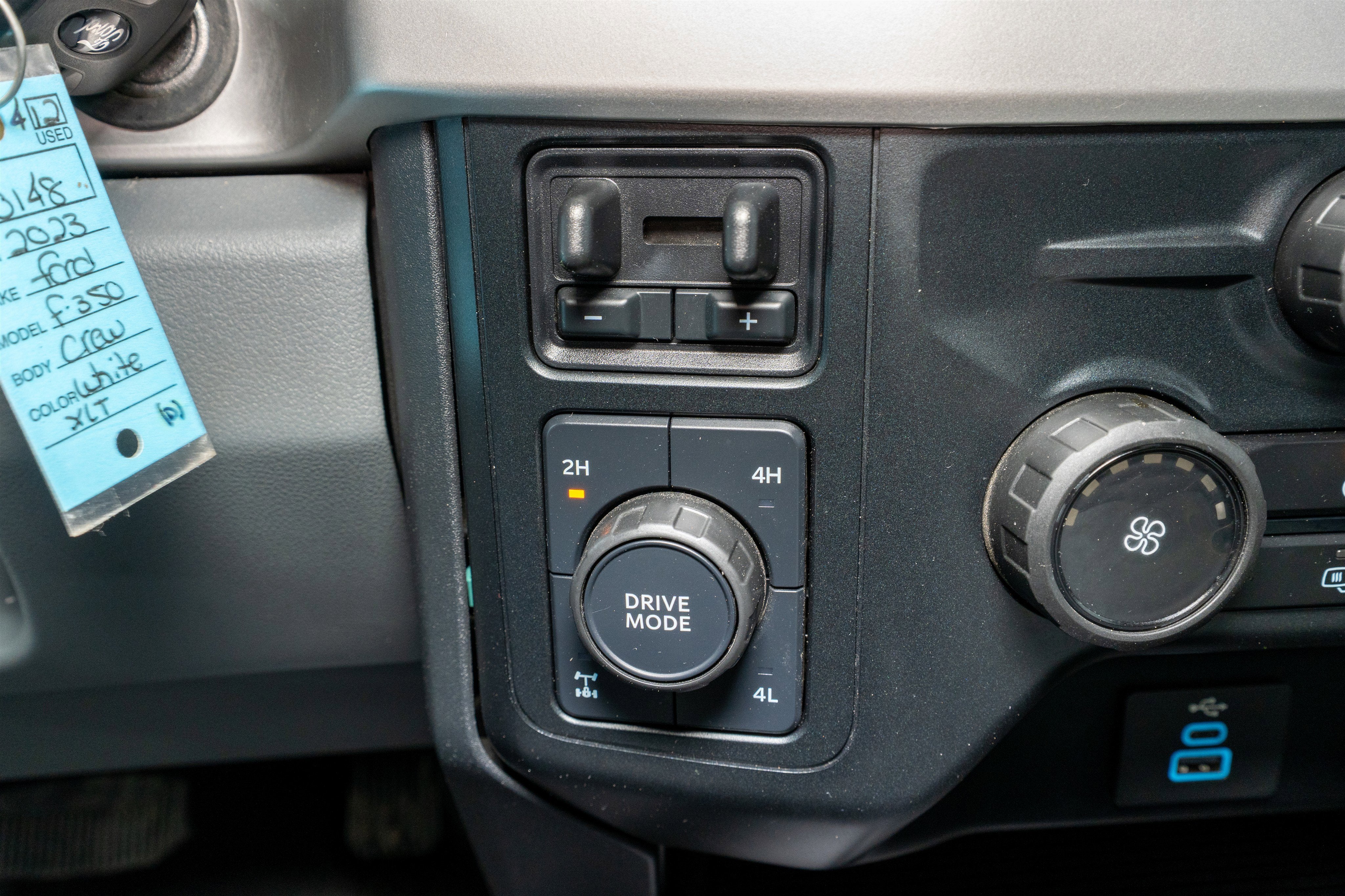 2023 Ford Super Duty F-350 SRW XLT