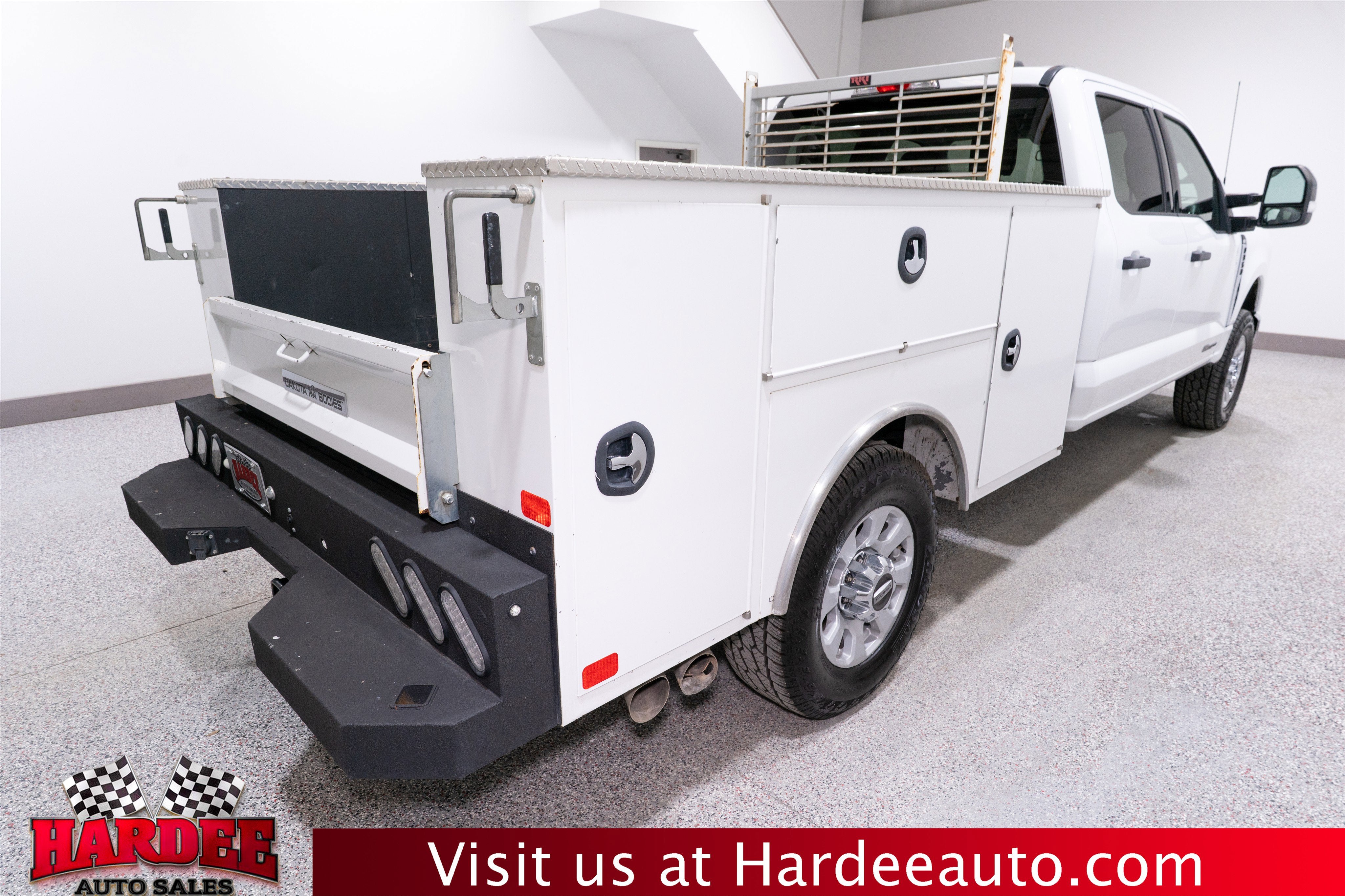 2023 Ford Super Duty F-350 SRW XLT