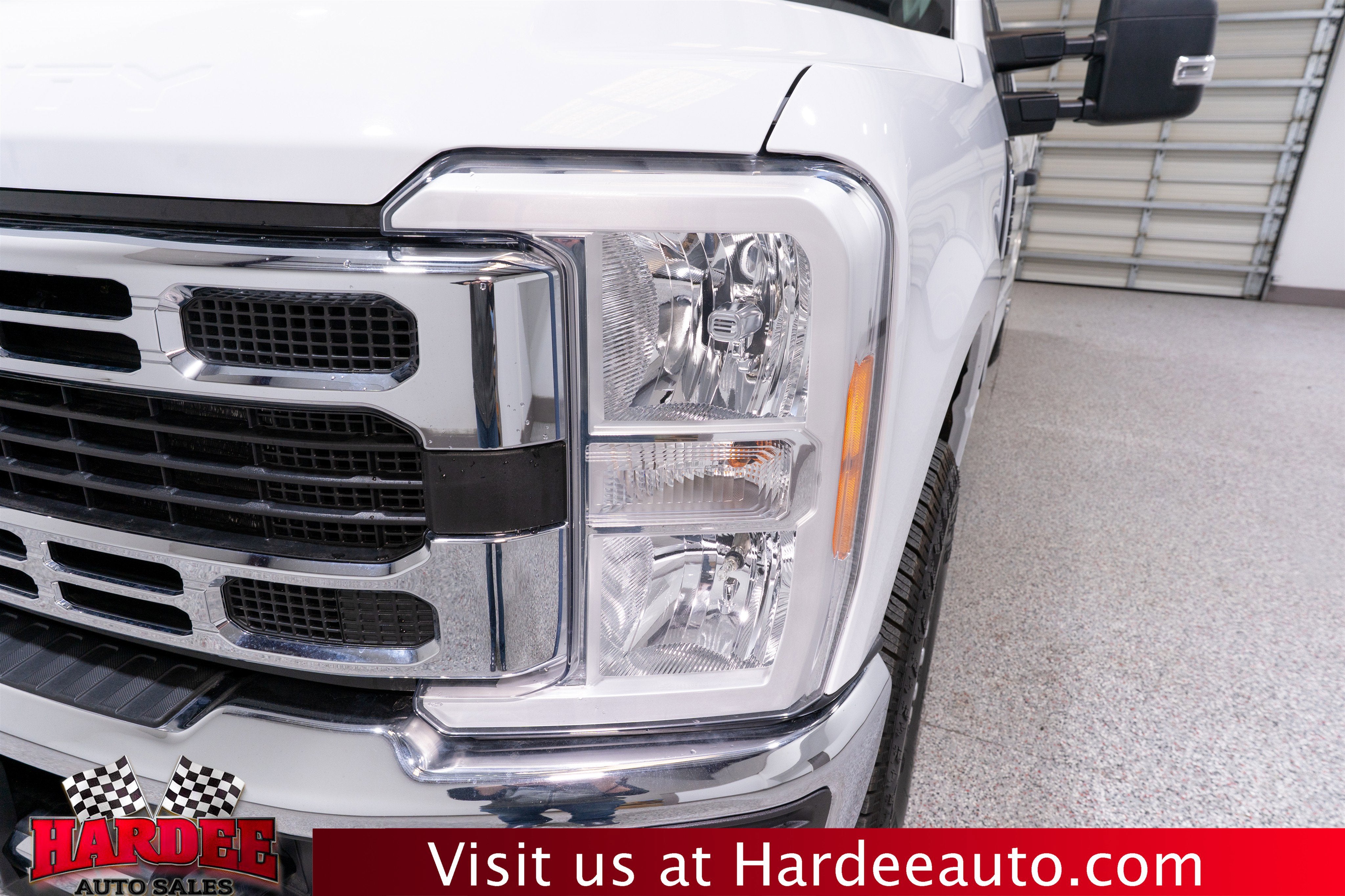 2023 Ford Super Duty F-350 SRW XLT