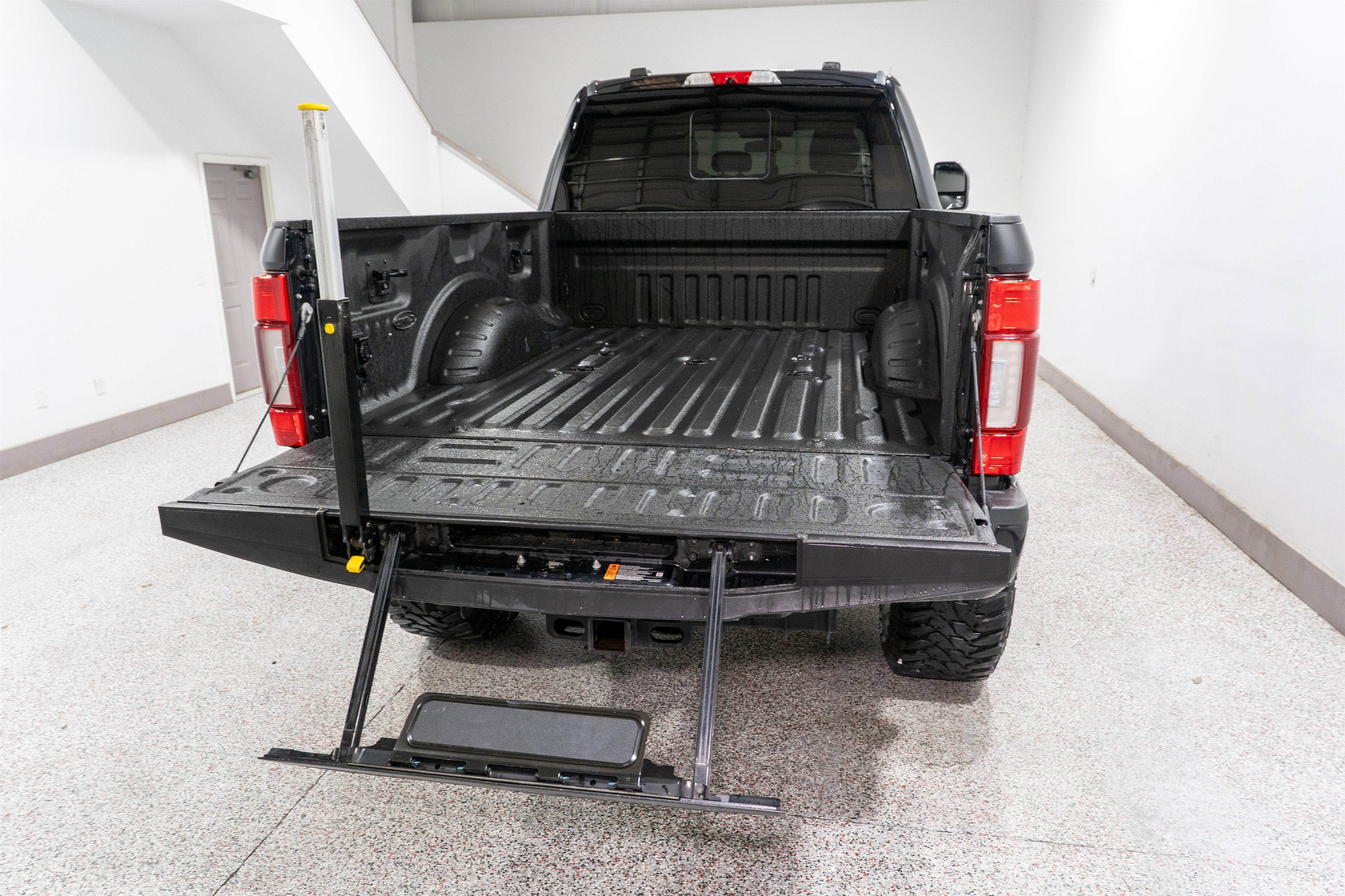 2022 Ford Super Duty F-350 SRW Platinum