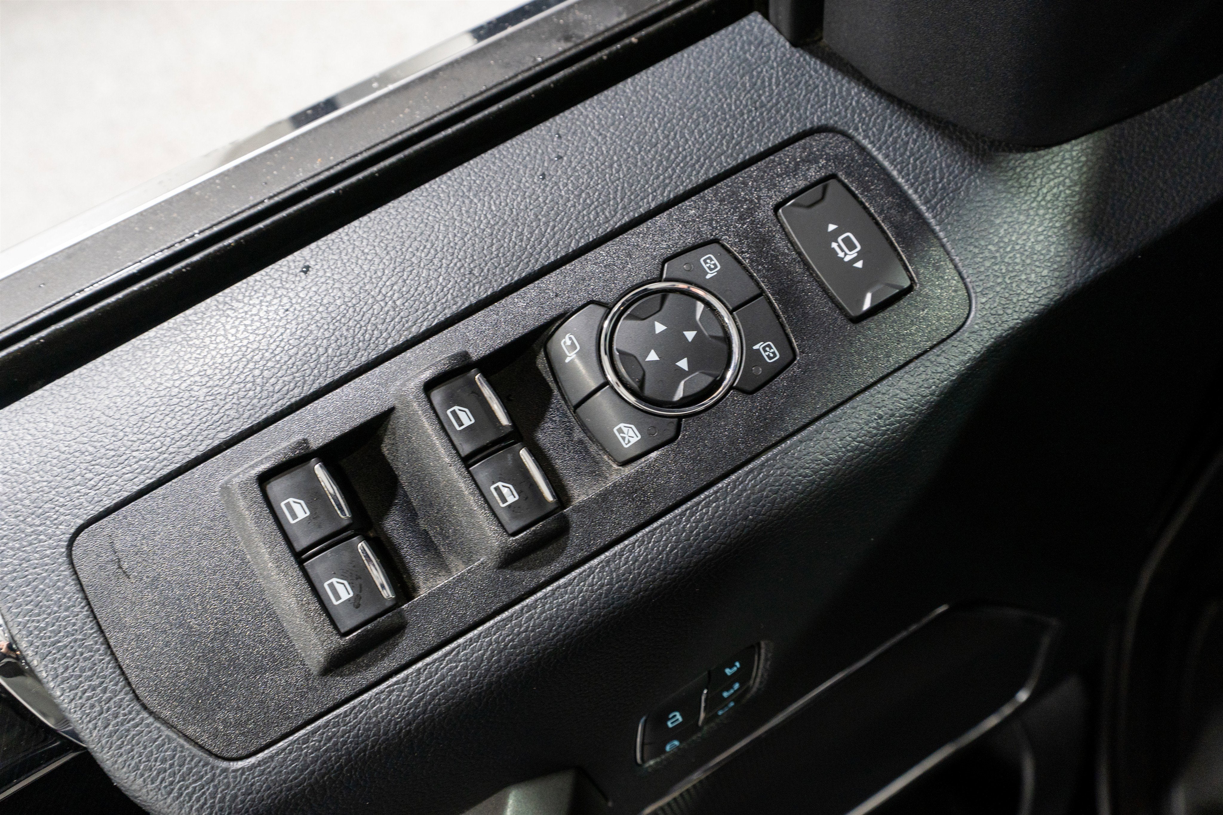 2022 Ford Super Duty F-350 SRW Platinum