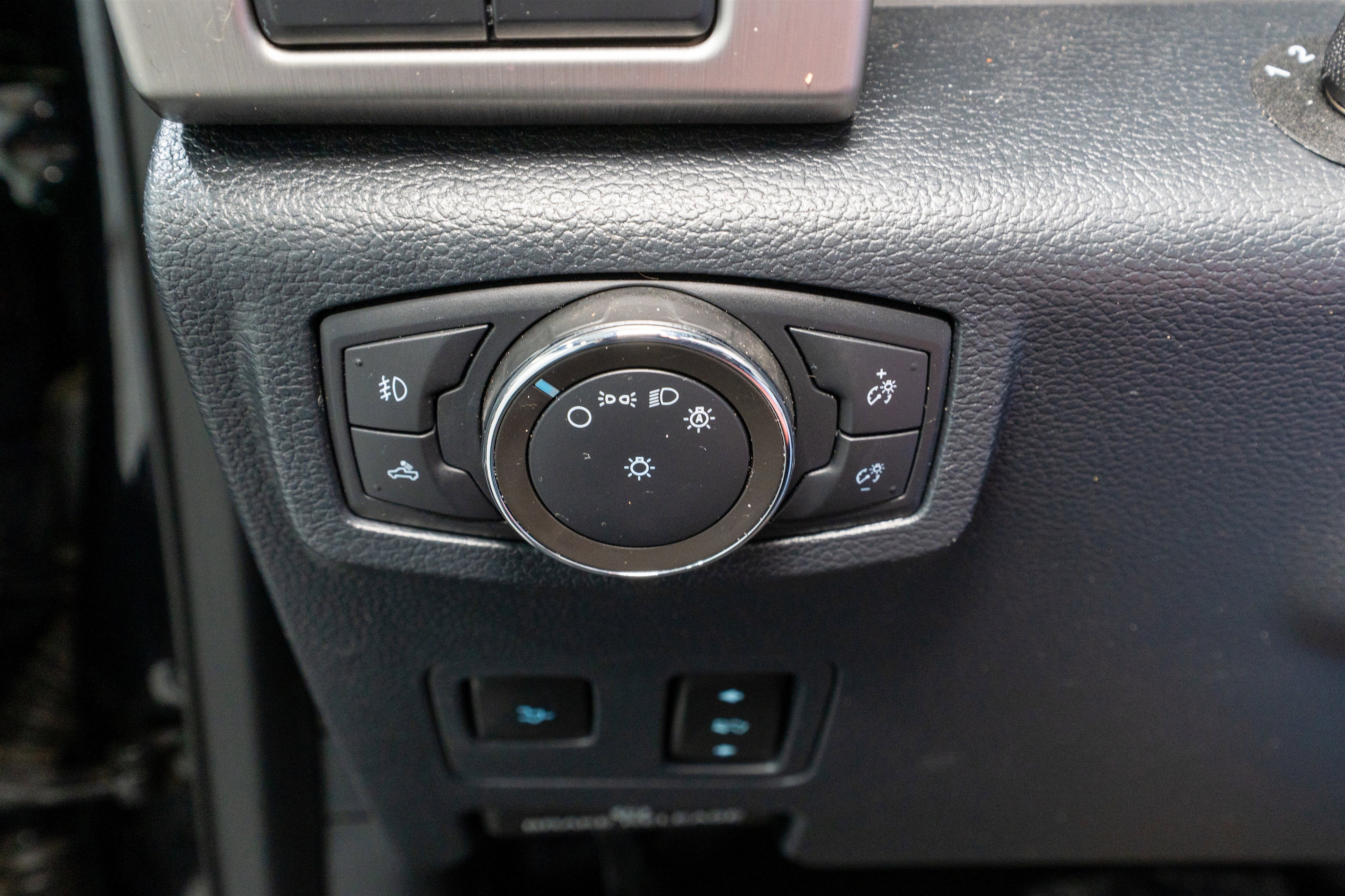 2022 Ford Super Duty F-350 SRW Platinum