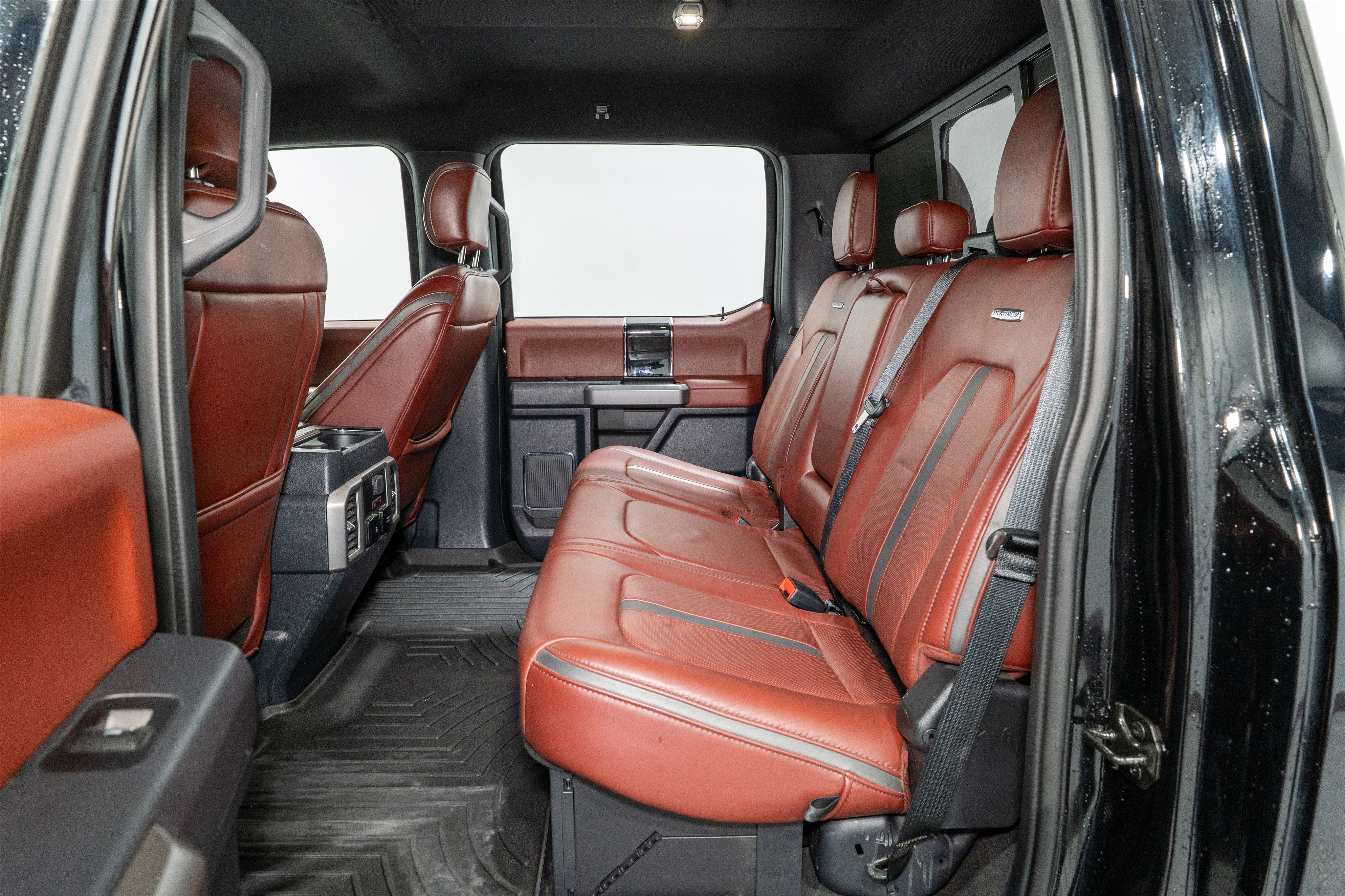 2022 Ford Super Duty F-350 SRW Platinum