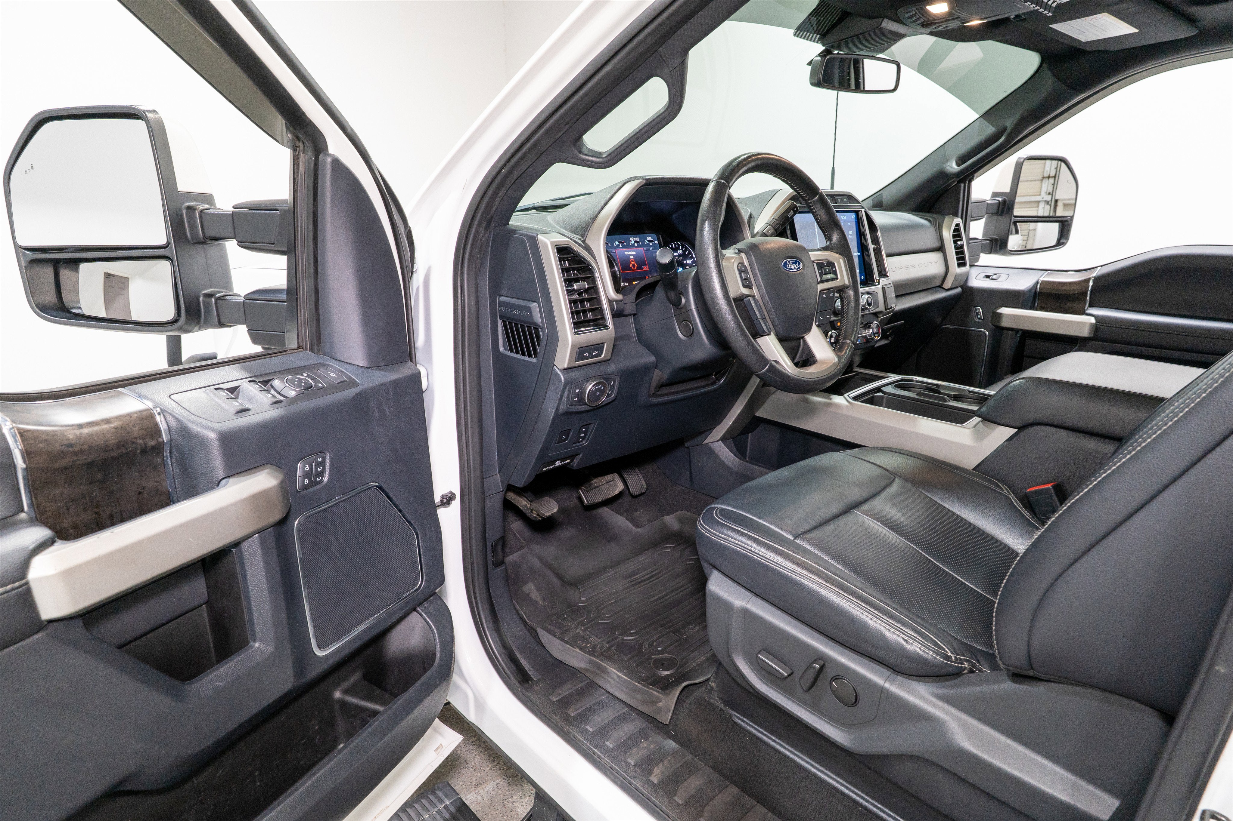 2022 Ford Super Duty F-350 SRW LARIAT