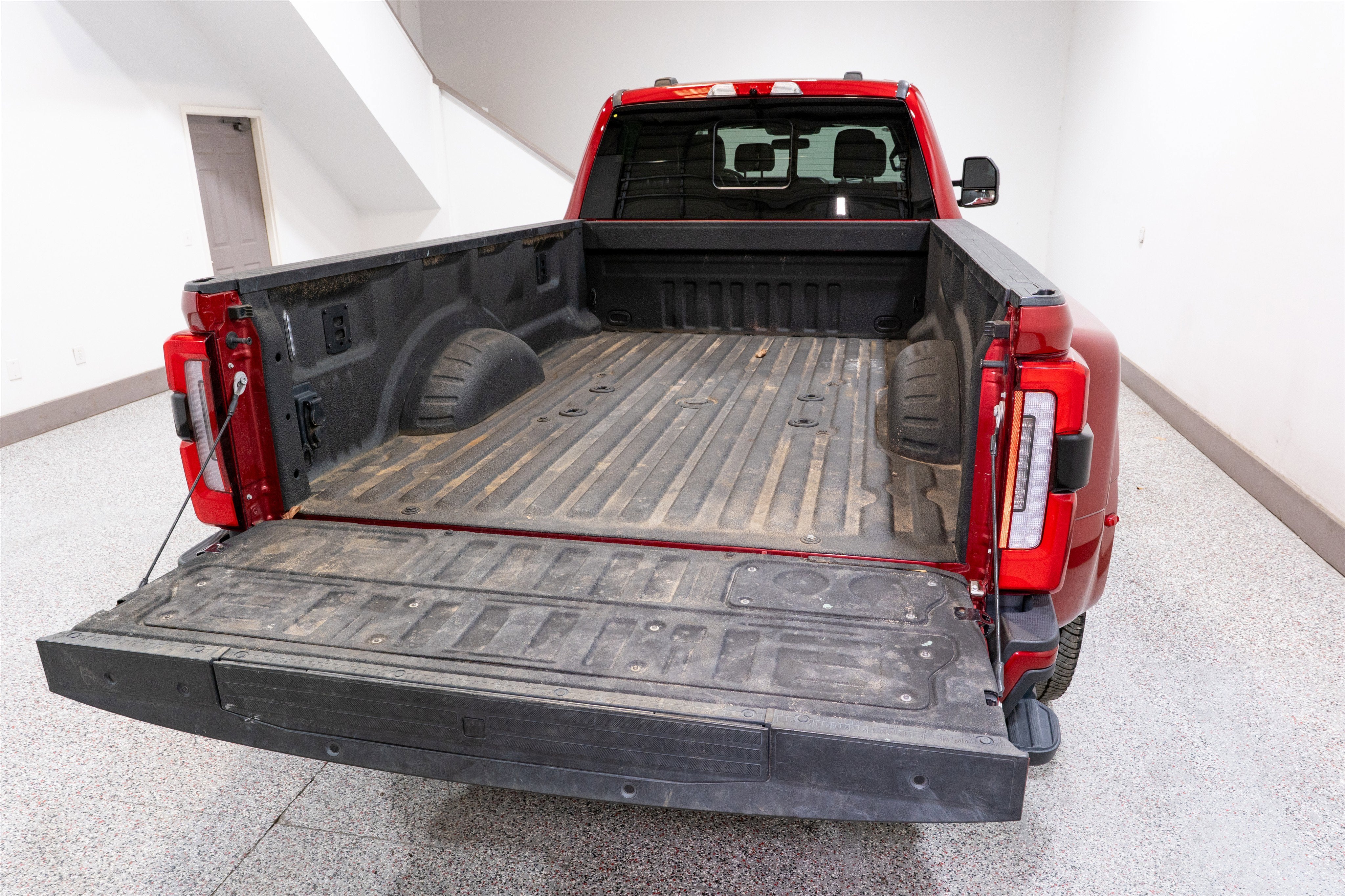 2024 Ford Super Duty F-350 DRW Platinum