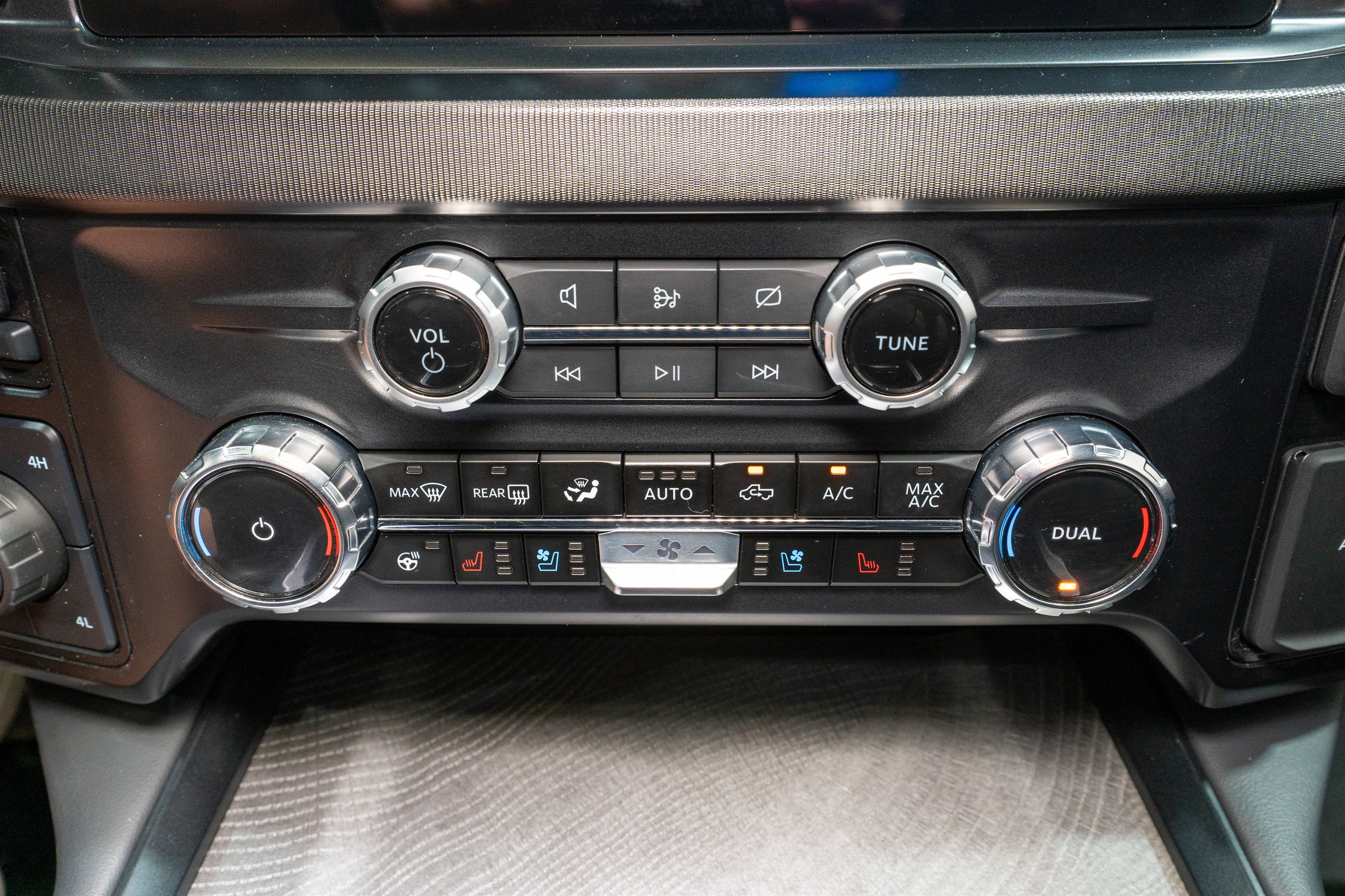 2024 Ford Super Duty F-350 DRW Platinum