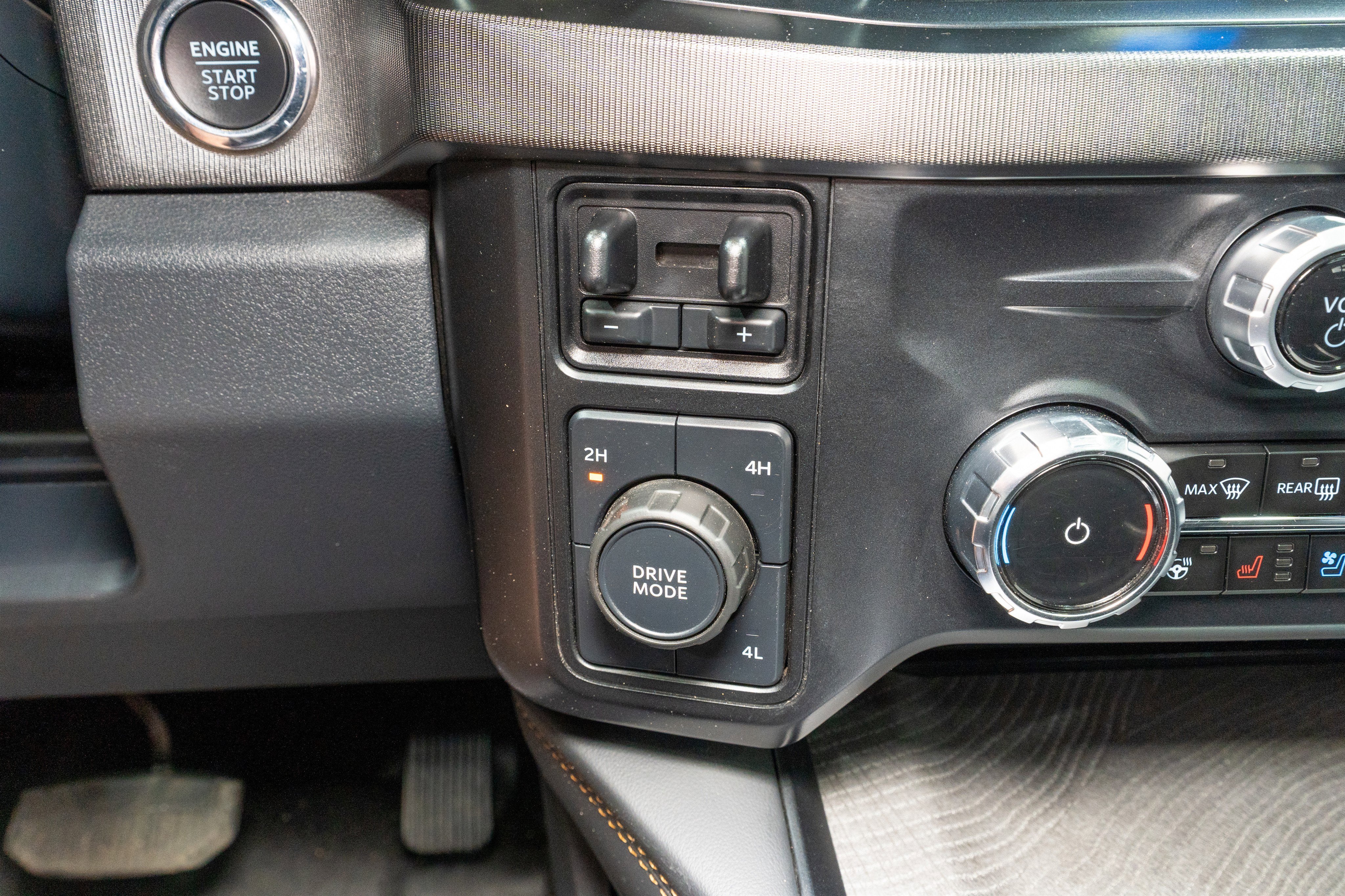 2024 Ford Super Duty F-350 DRW Platinum