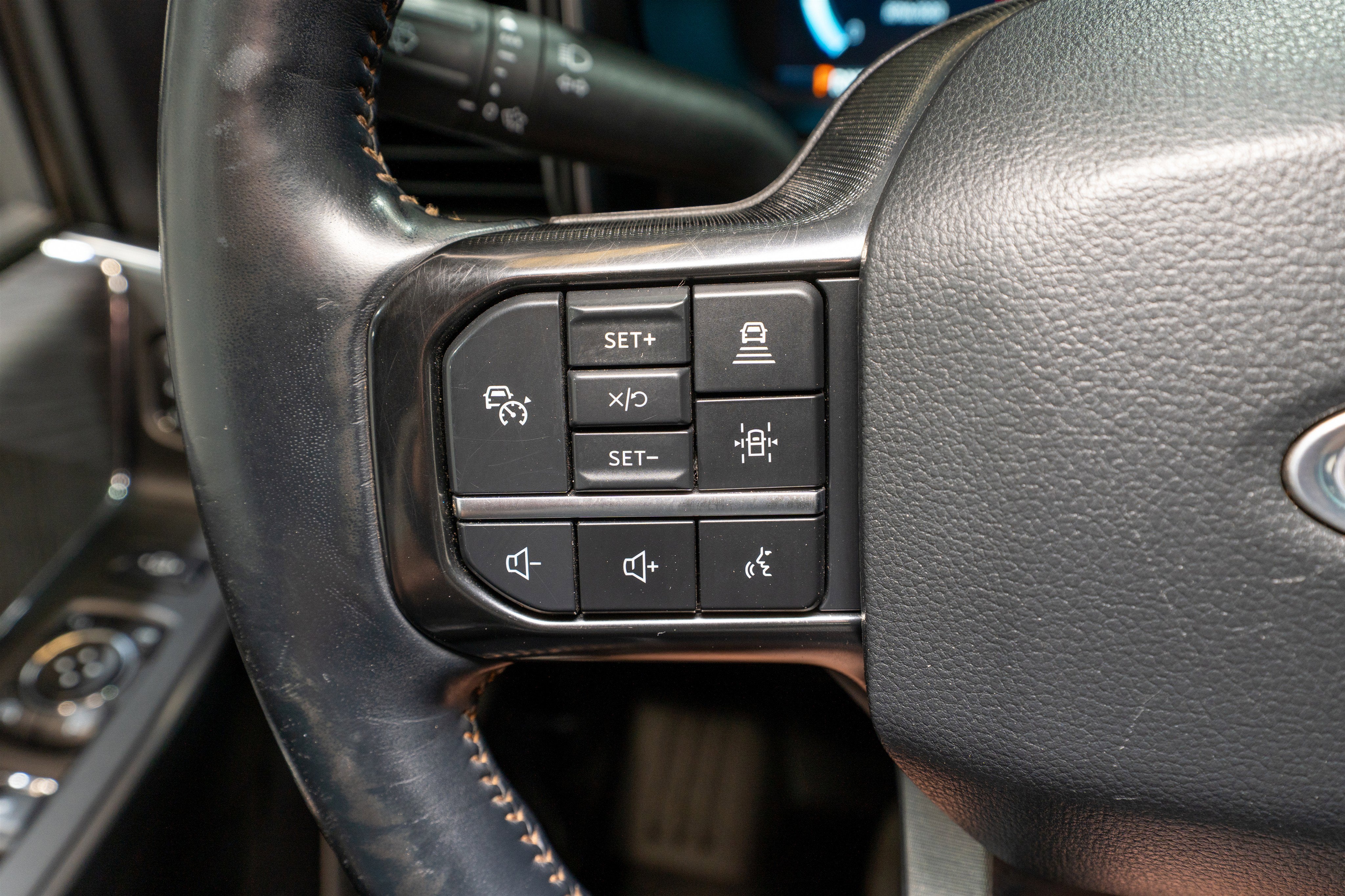 2024 Ford Super Duty F-350 DRW Platinum