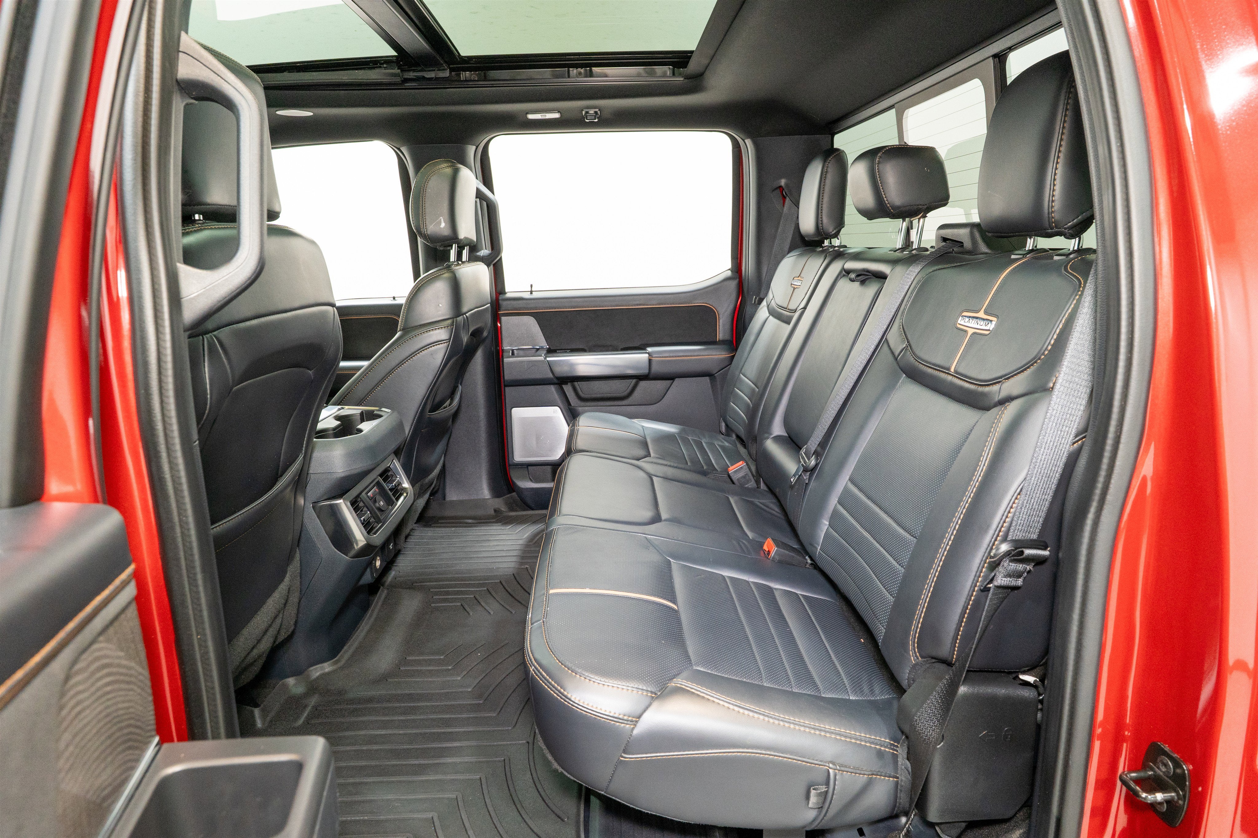 2024 Ford Super Duty F-350 DRW Platinum