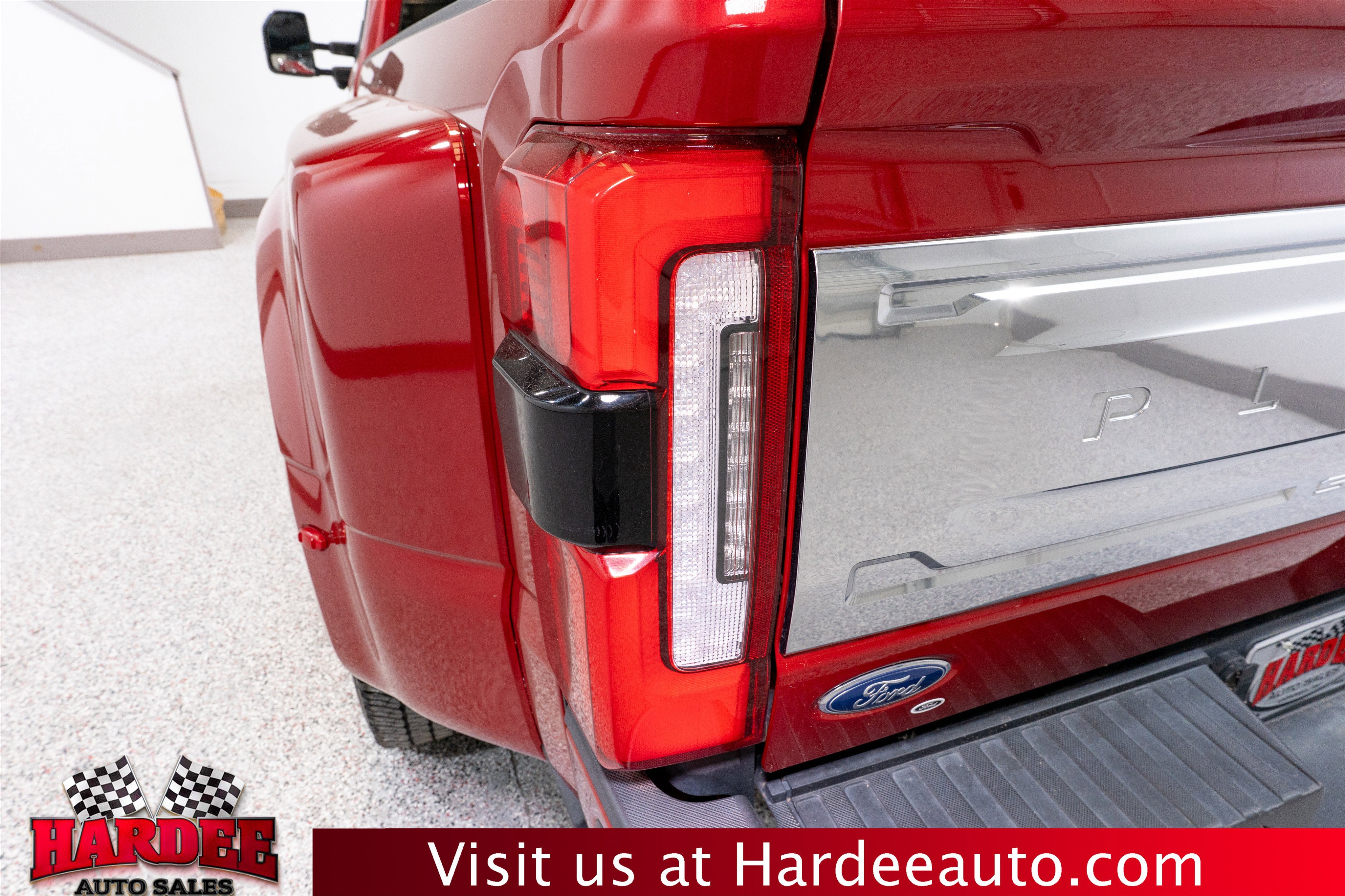 2024 Ford Super Duty F-350 DRW Platinum