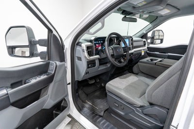 2025 Ford Super Duty F-350 DRW XLT