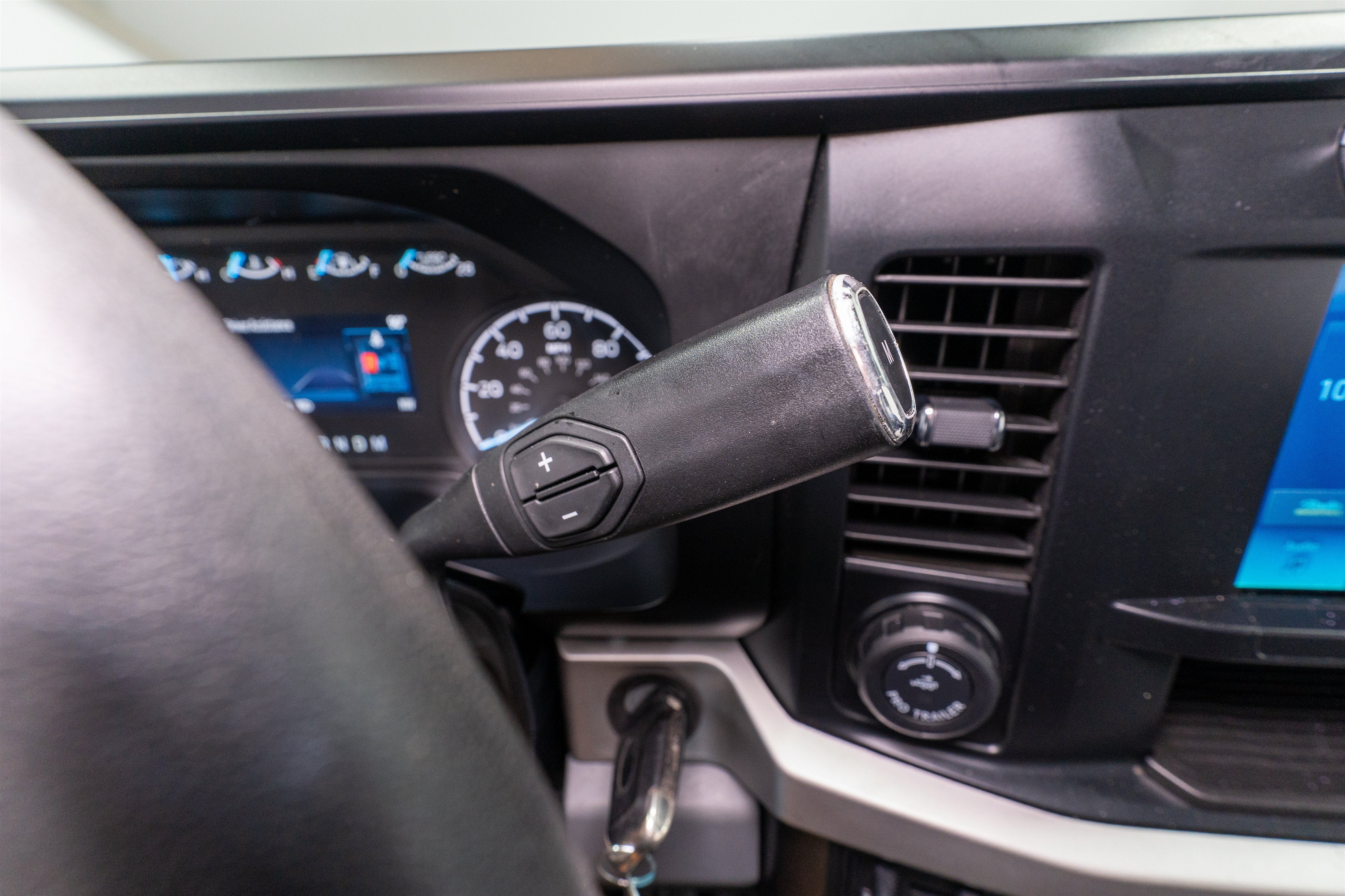 2023 Ford Super Duty F-350 DRW XLT
