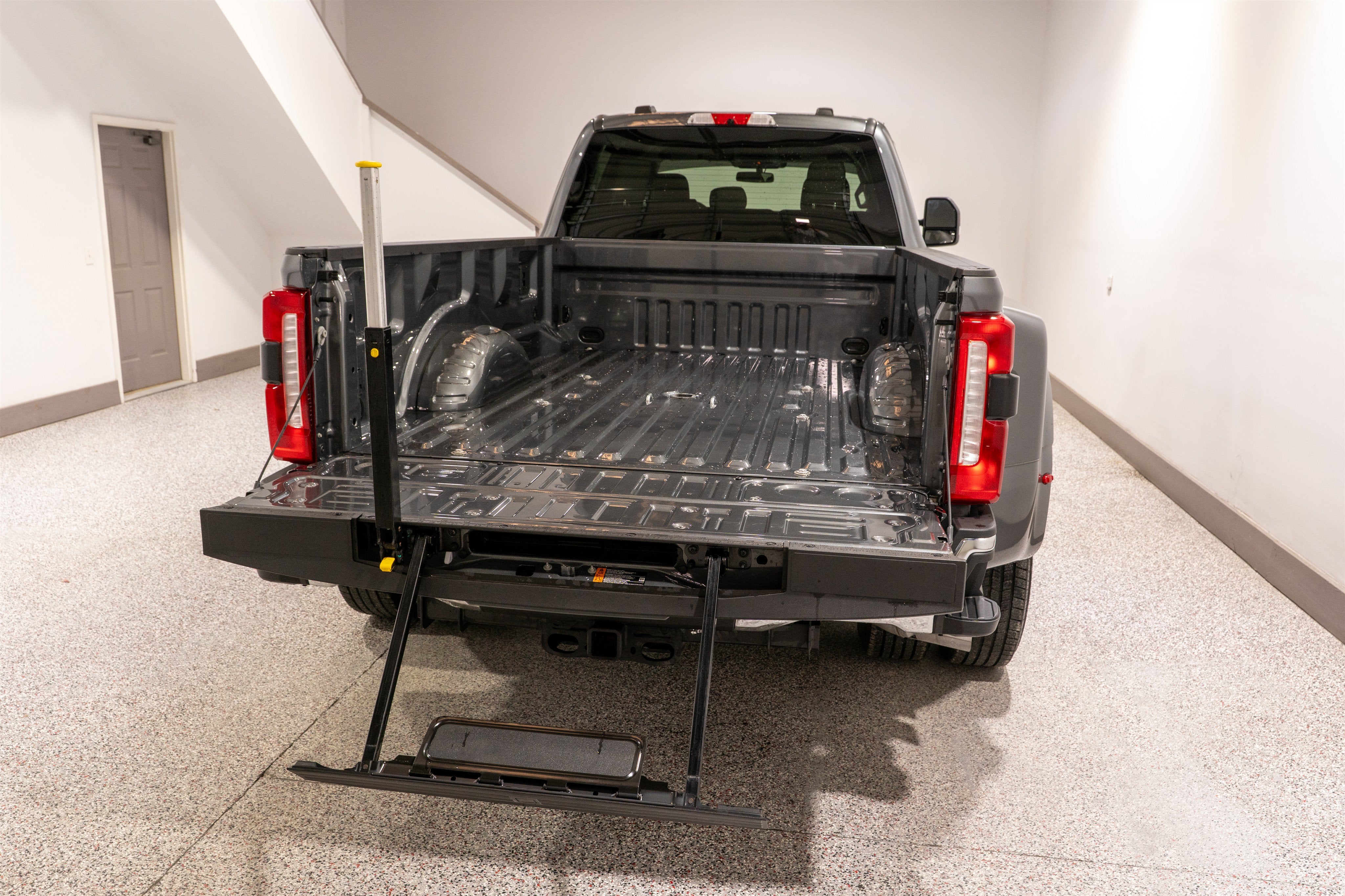 2026 Ford Super Duty F-350 DRW XLT
