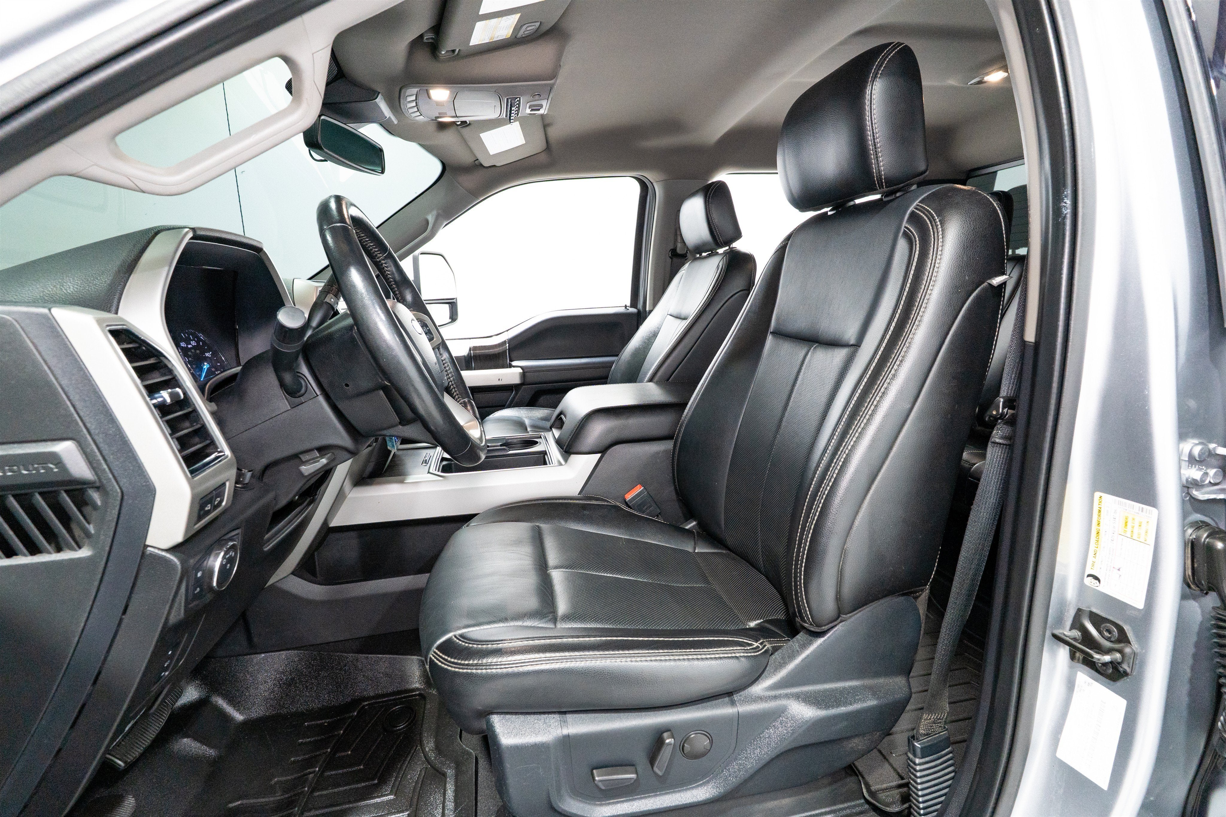 2021 Ford Super Duty F-350 DRW LARIAT