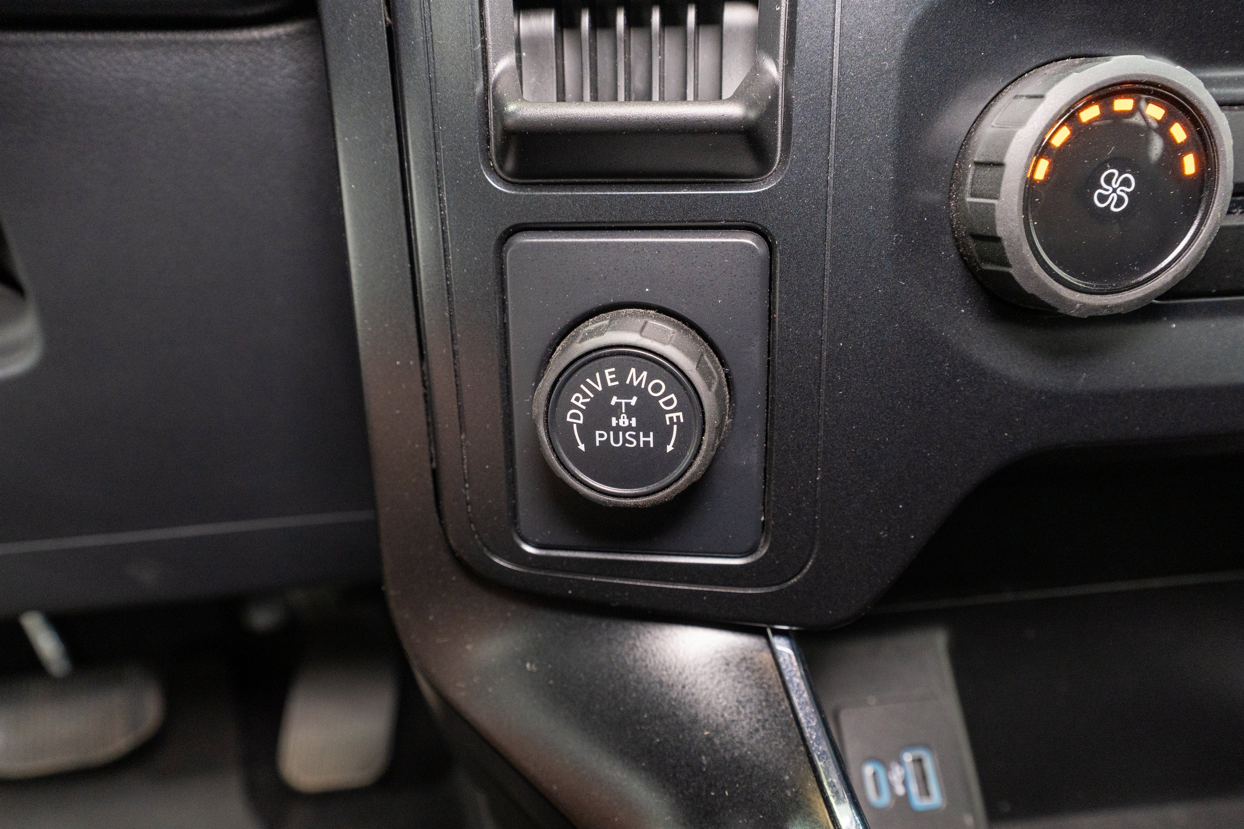 2023 Ford F-150 STX