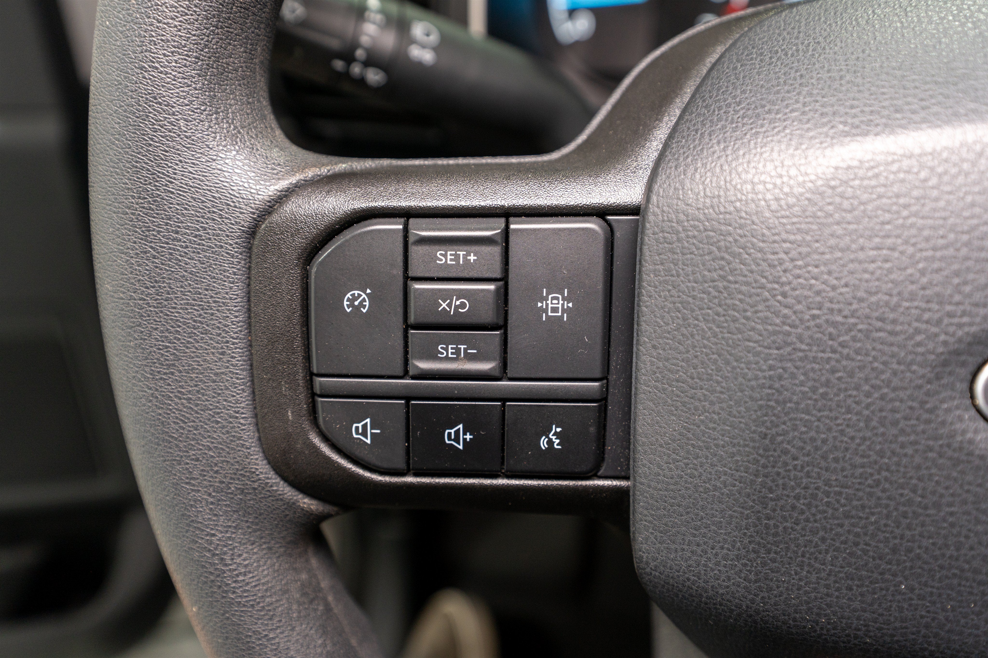 2023 Ford F-150 STX