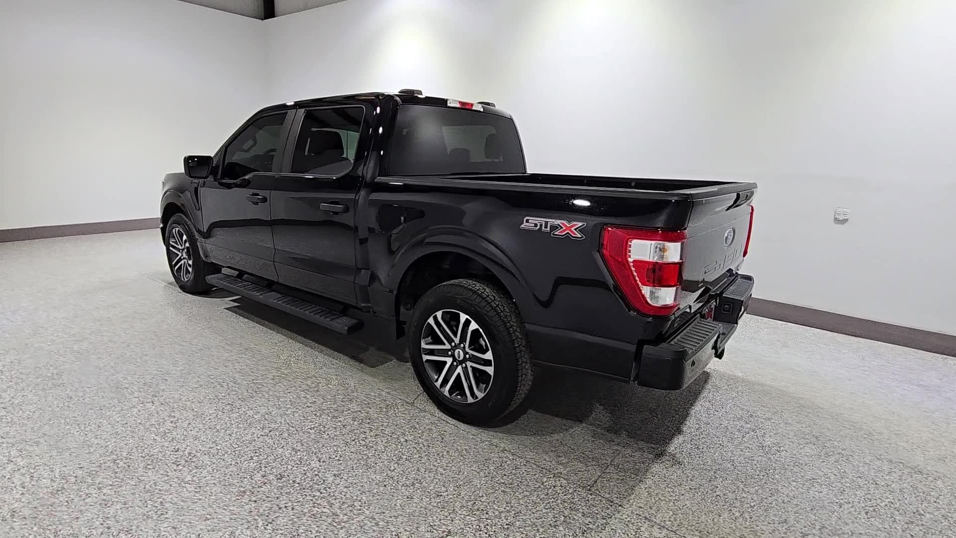 2023 Ford F-150 STX