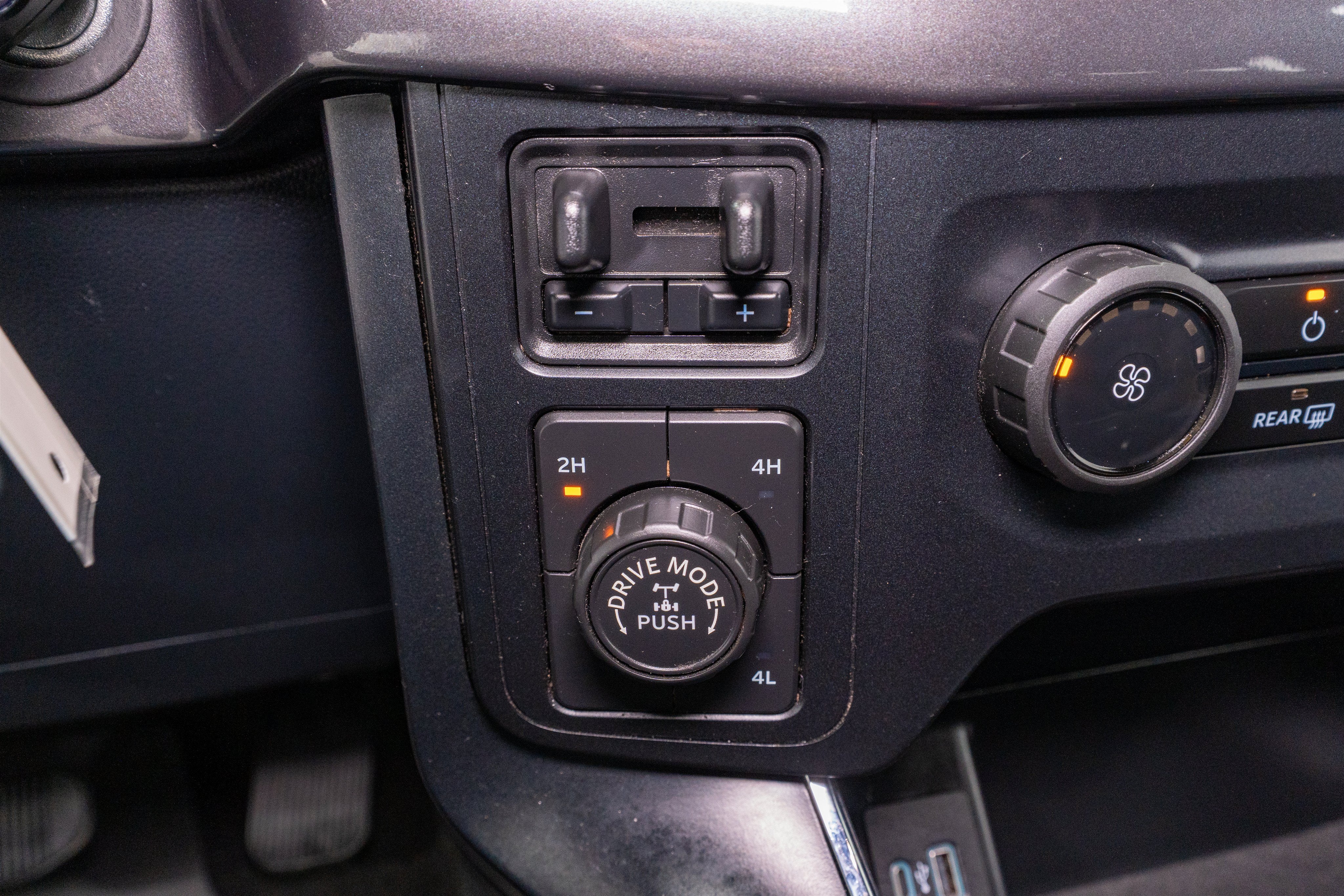 2023 Ford F-150 STX