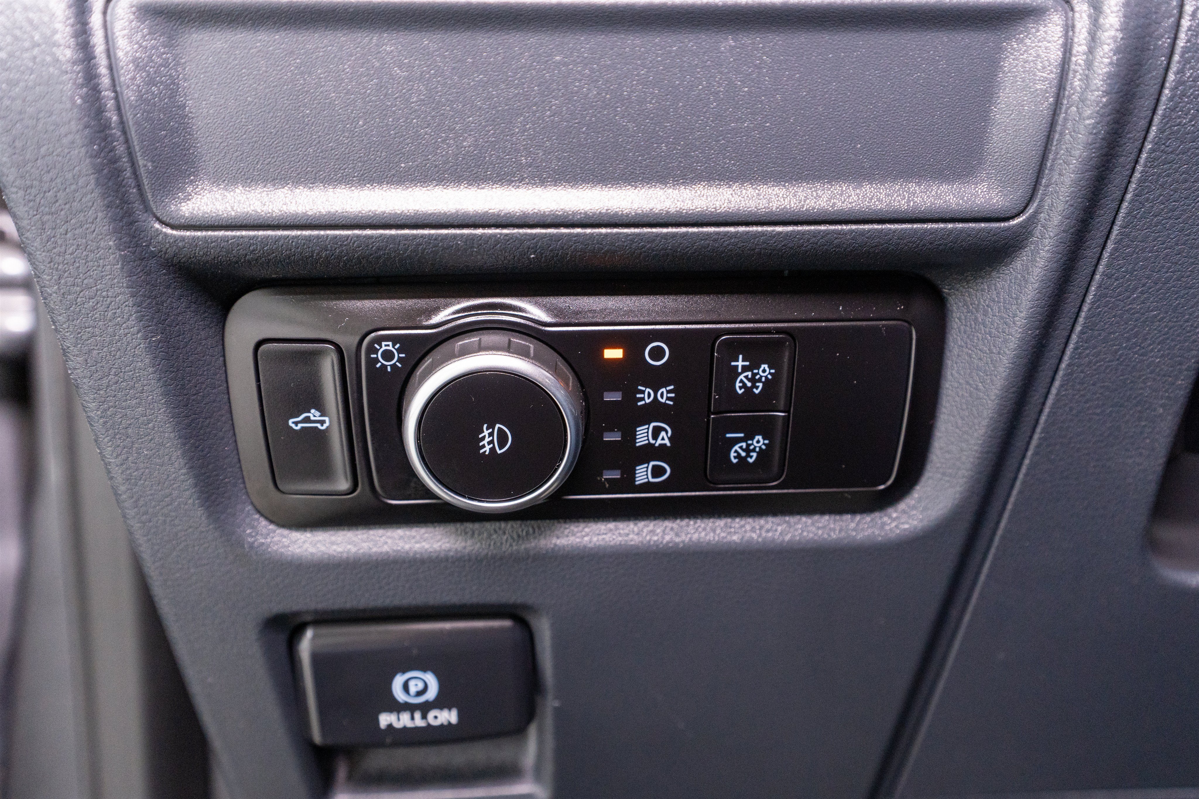 2023 Ford F-150 STX