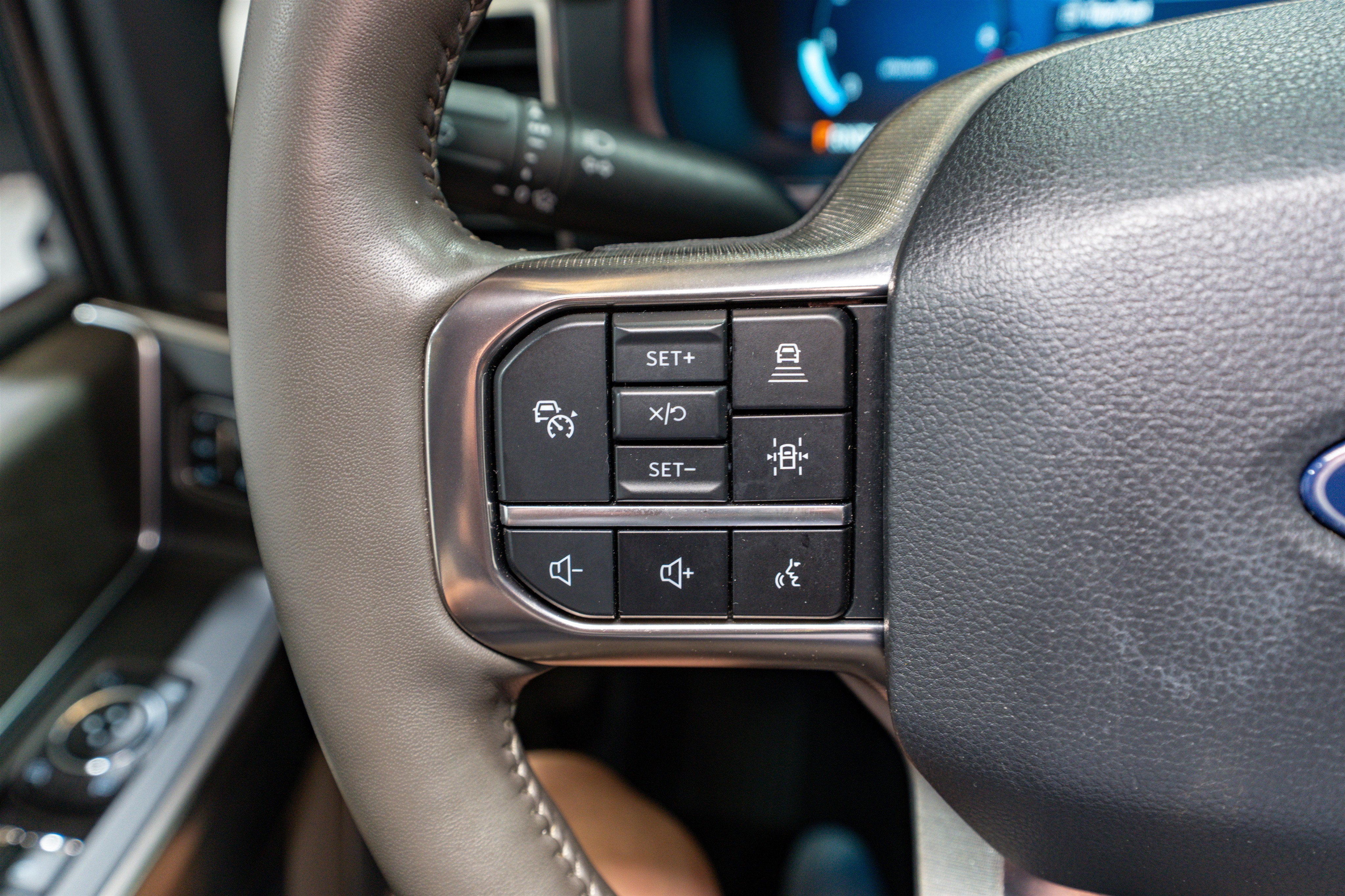 2024 Ford F-150 Platinum Plus