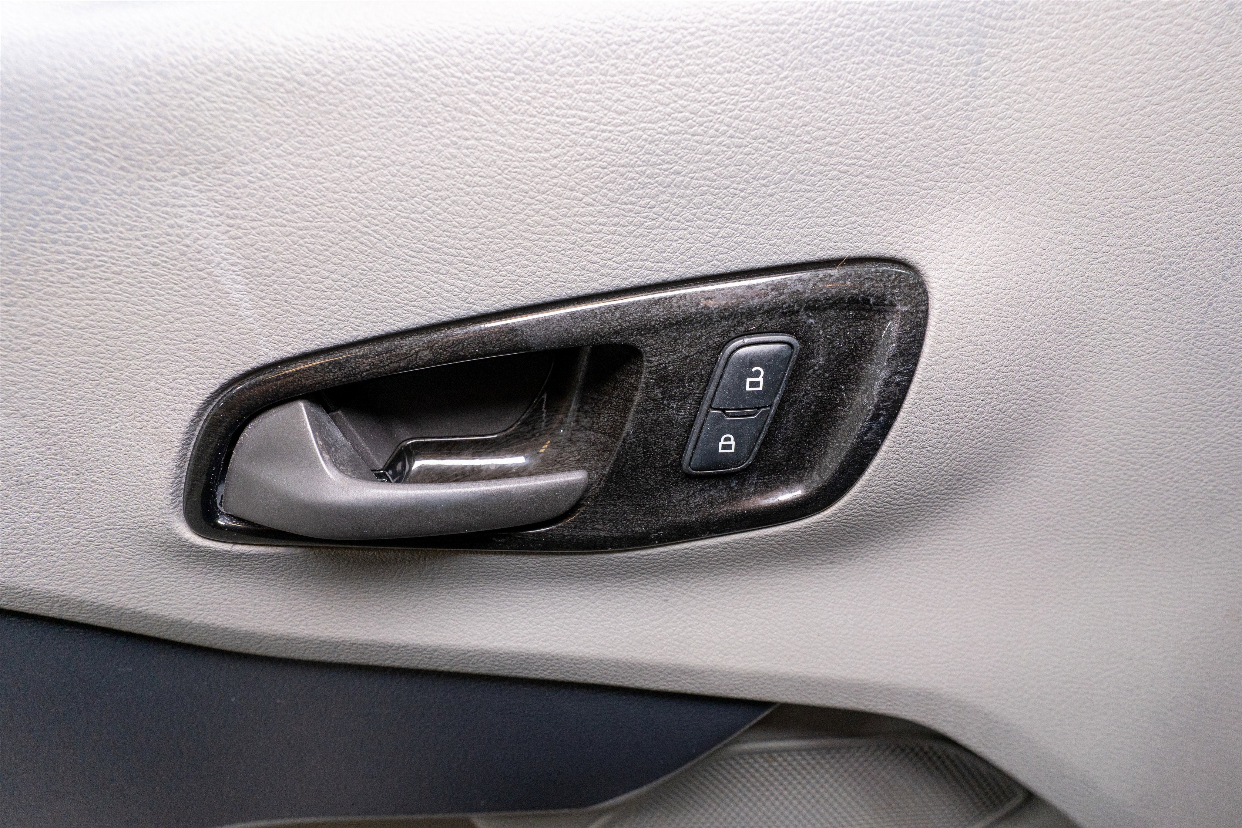 2015 Ford Transit Explorer Limited SE
