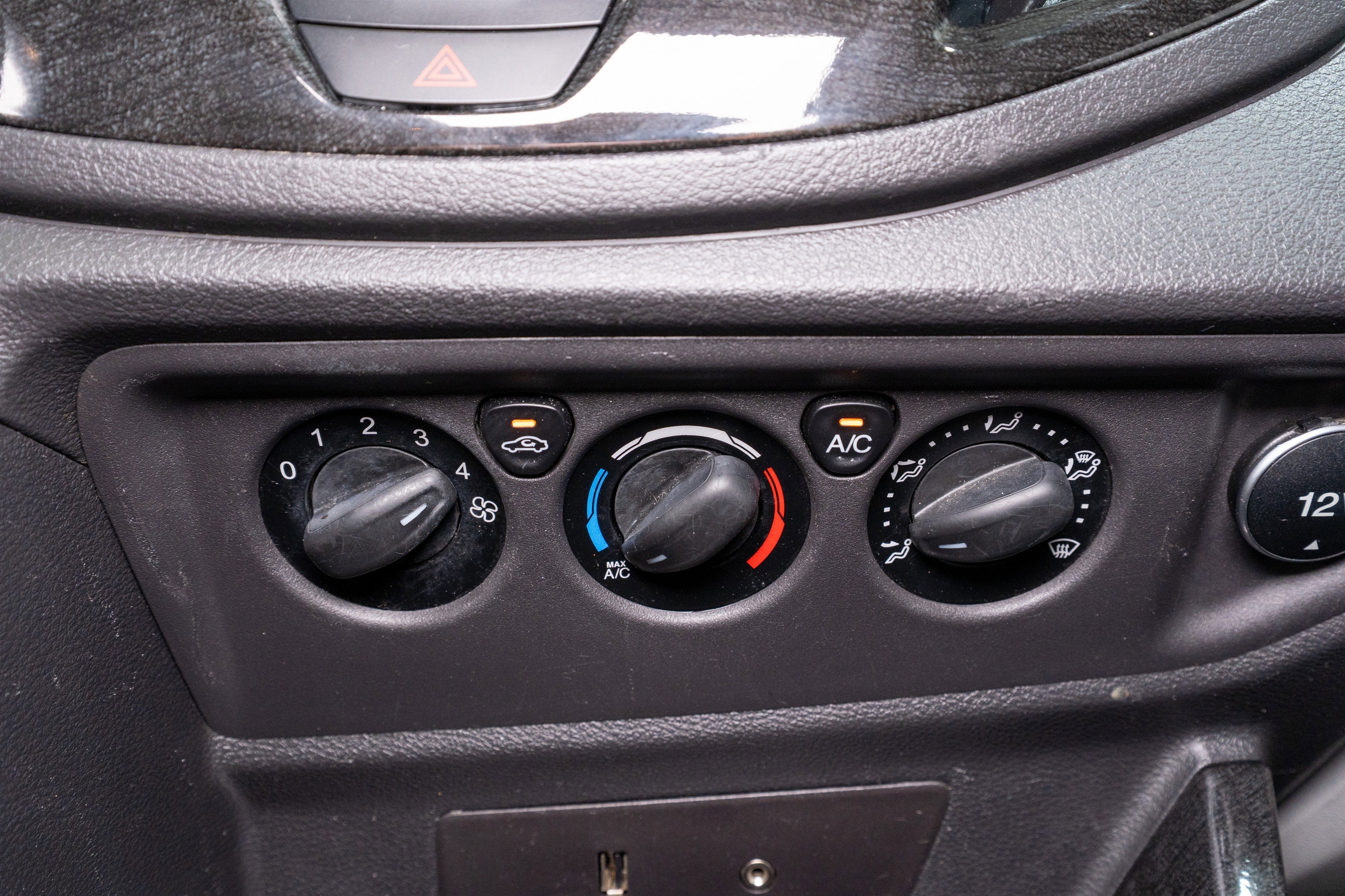 2015 Ford Transit Explorer Limited SE