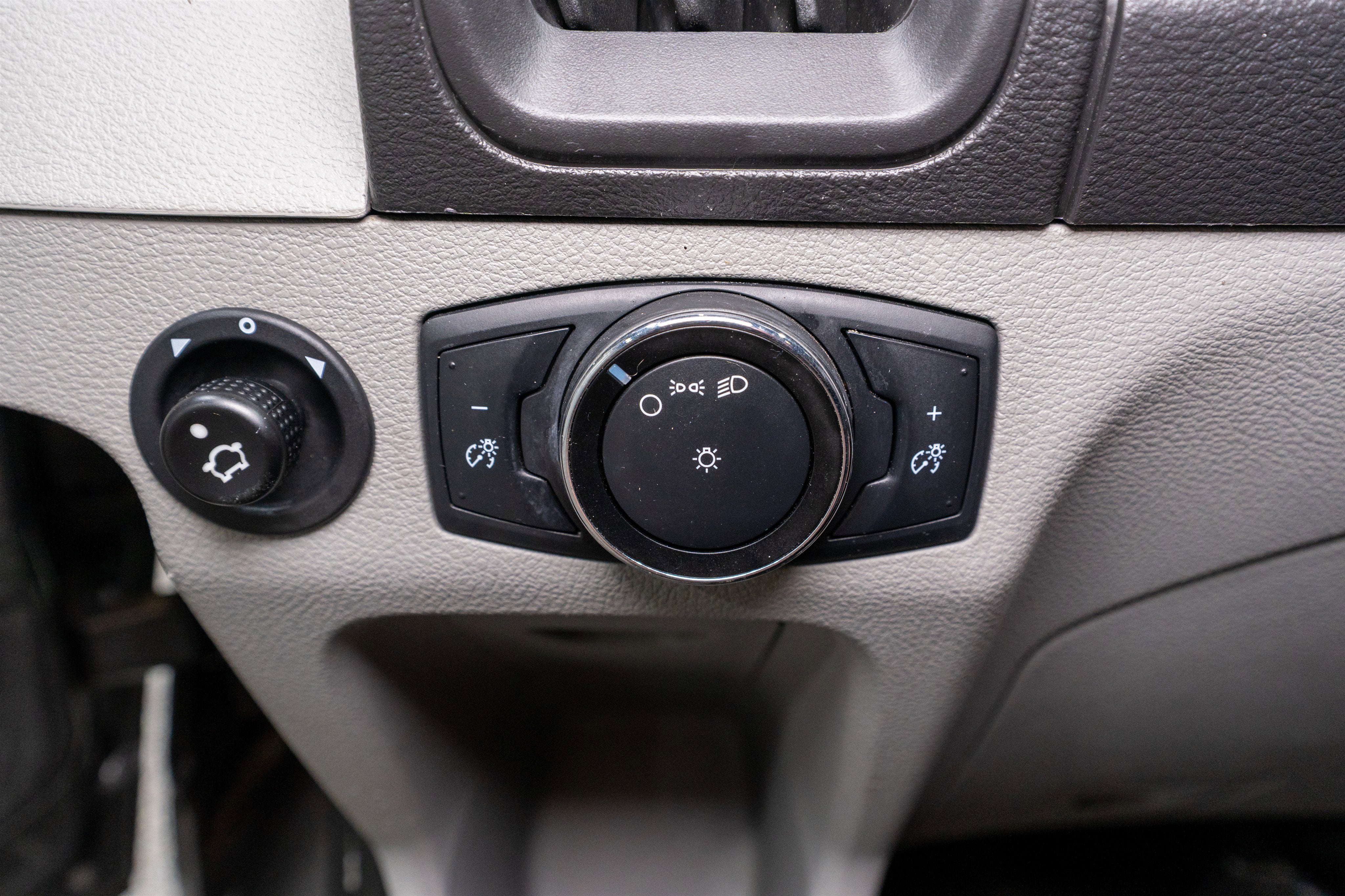 2015 Ford Transit Explorer Limited SE