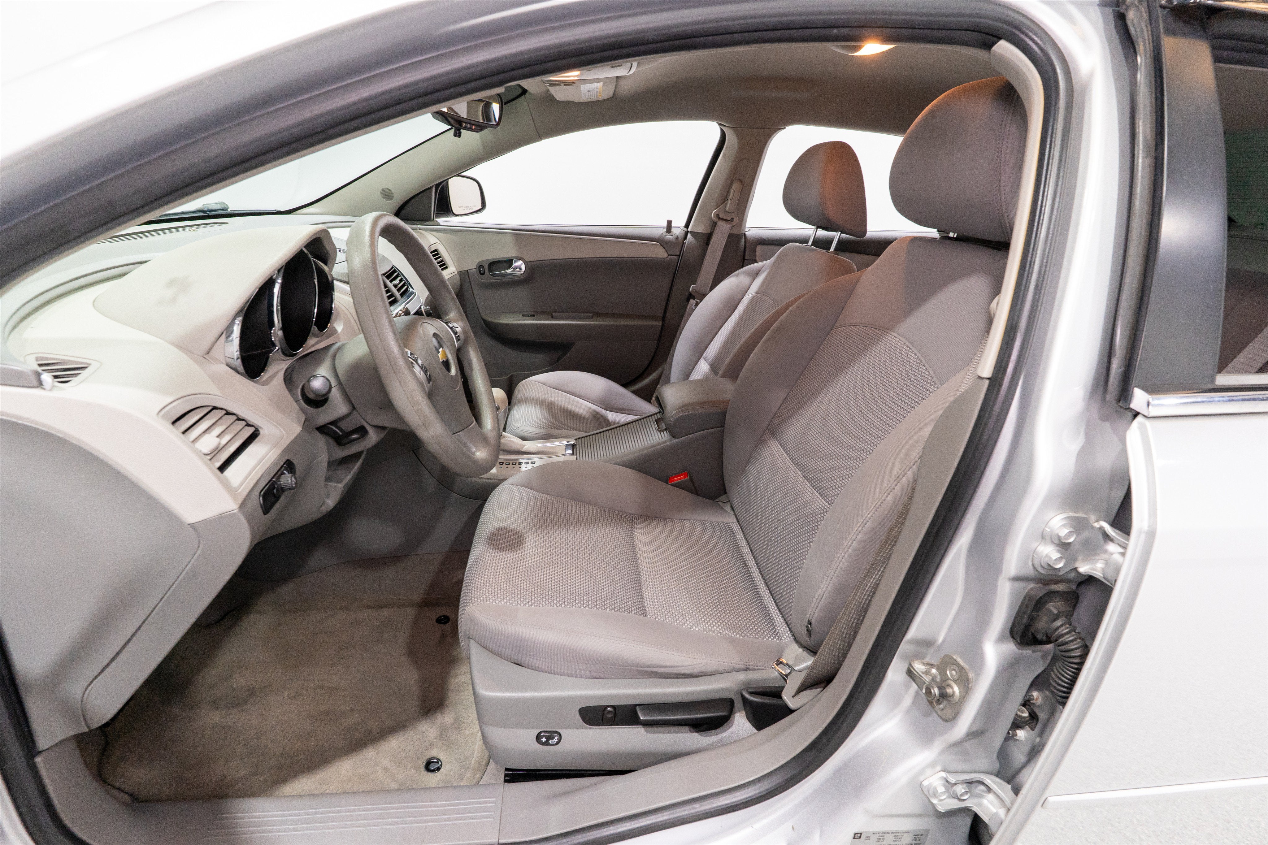 2010 Chevrolet Malibu LS w/1LS