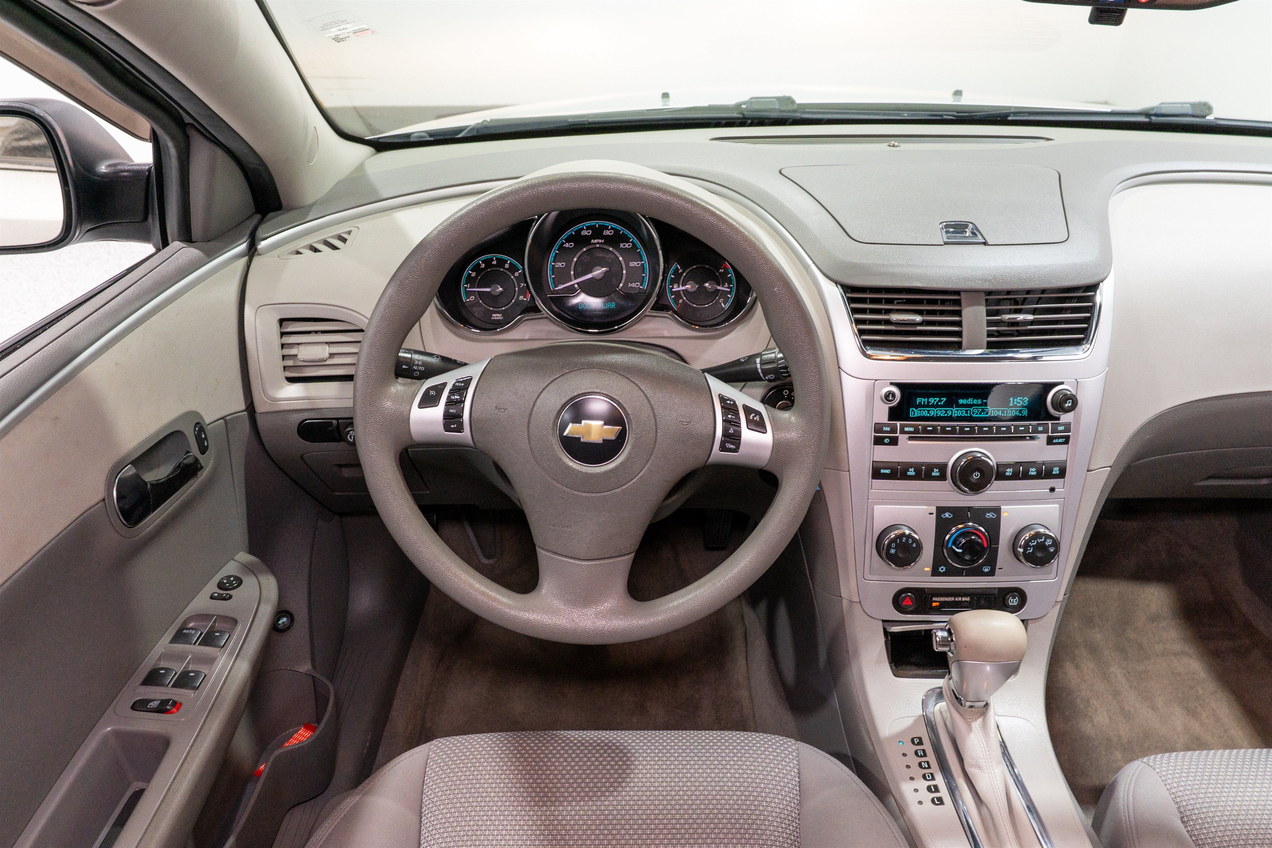 2010 Chevrolet Malibu LS w/1LS