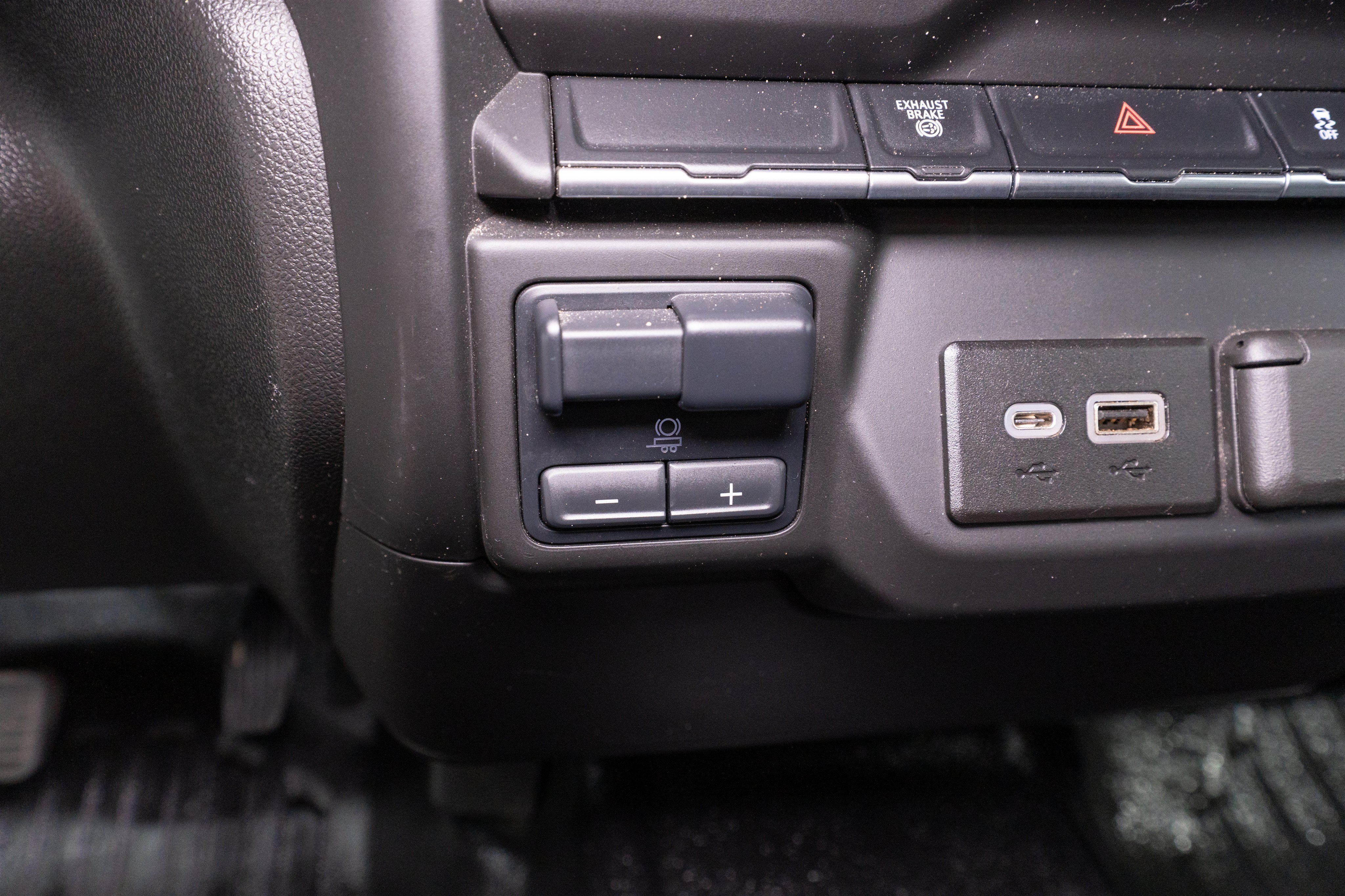 2023 Chevrolet Silverado 3500HD CC Work Truck